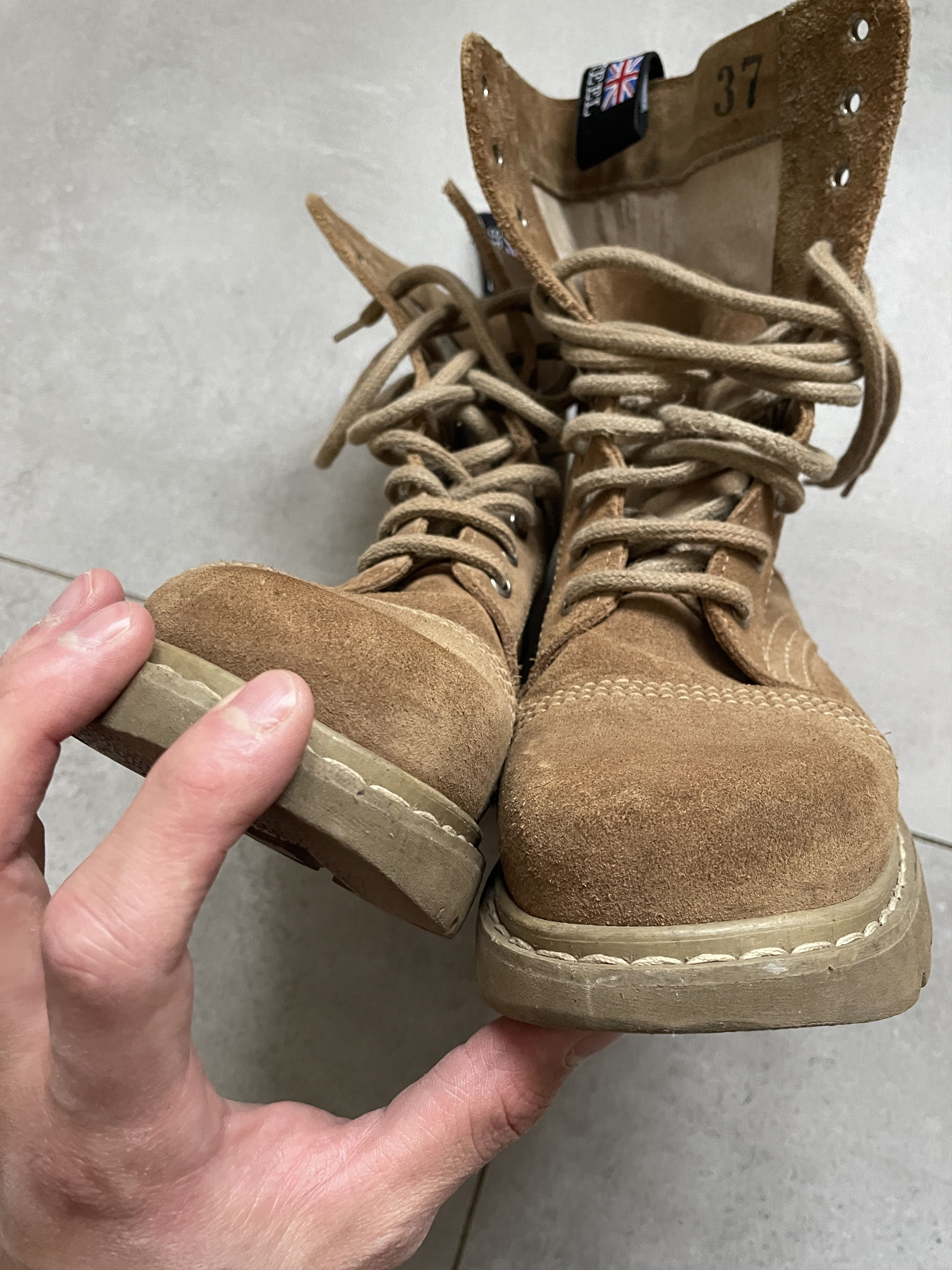Balenciaga BALENCIAGA STRIKE TYPE BEIGE BROWN COMBAT BOOTS Size US 7 / IT 37 - 6 Thumbnail