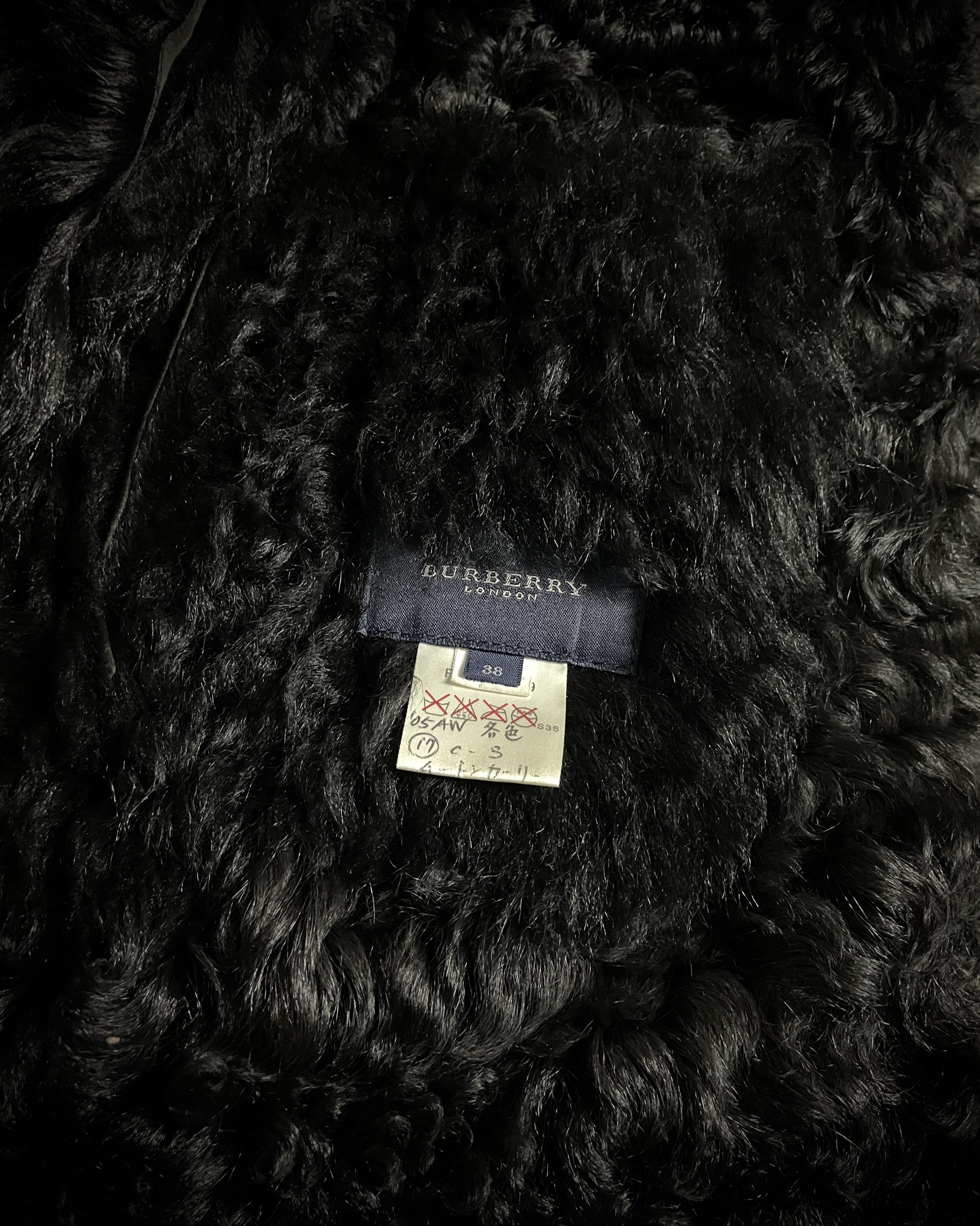 Burberry (For offer)Burberry Sample AW05 Brown Suede&Black Shearling Size US XS / EU 42 / 0 - 11 Thumbnail