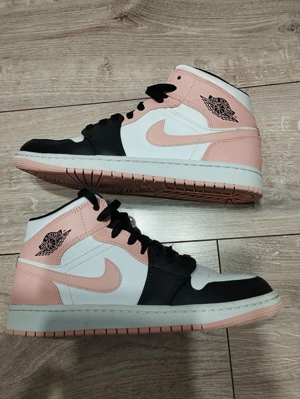 Jordan Brand Nike Jordan 1 Retro Mid Crimson Tint size 41 Size US 11 / IT 41 - 6 Thumbnail
