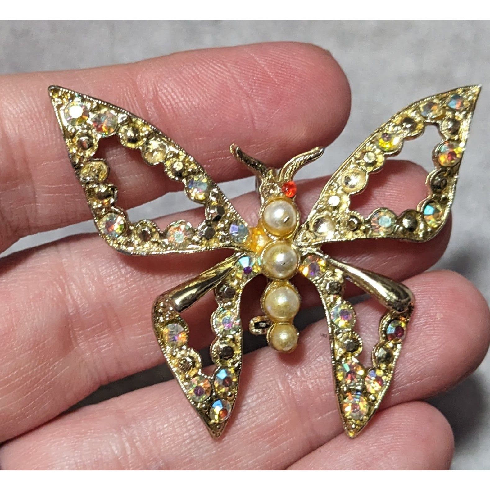Other Vintage Gemmed Gold Tone Open Butterfly Brooch Size ONE SIZE - 5 Thumbnail