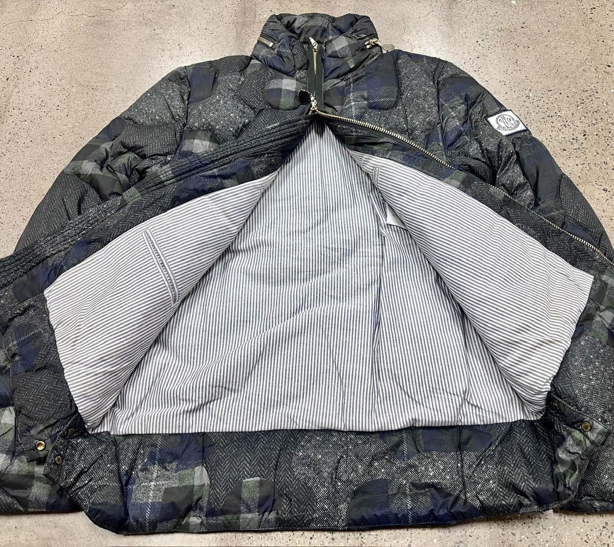 Moncler Gamme Bleu Moncler Gamme Bleu Giubbotto Patchwork Down Jacket Size US M / EU 48-50 / 2 - 11 Thumbnail