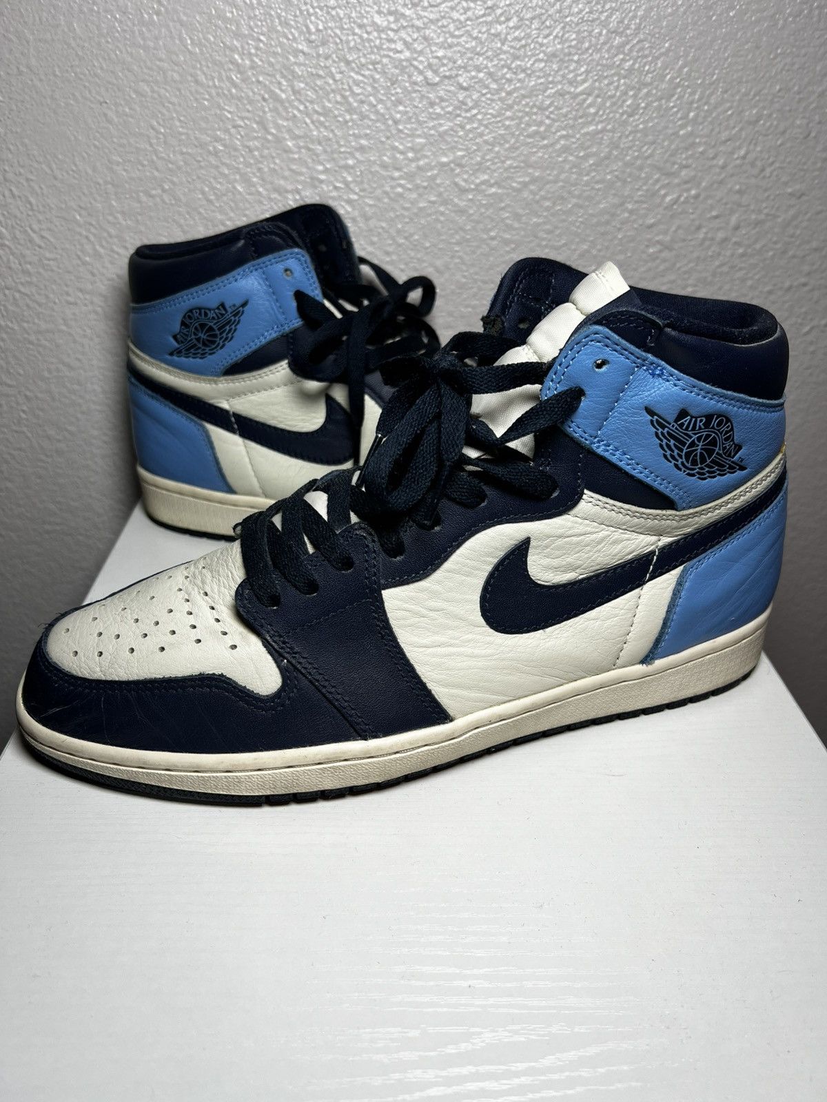 Nike Size 10 - Jordan 1 Retro OG High Obsidian UNC 2019 Size US 10 / EU 43 - 2 Thumbnail