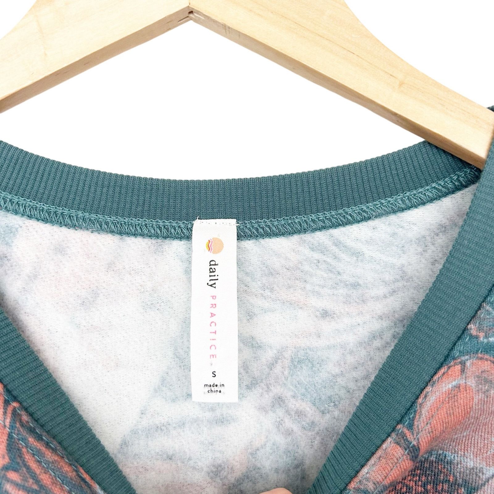 Anthropologie Daily Practice Anthropologie Dory Green Floral Tunic Sz S Size S / US 4 / IT 40 - 2 Thumbnail