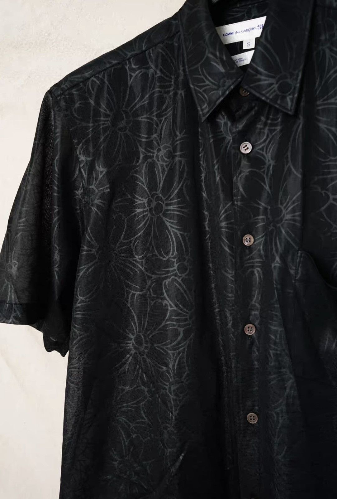 Comme des Garcons Comme des Garçons Loose Polyester Burnout Jacquard Short Size US S / EU 44-46 / 1 - 6 Thumbnail