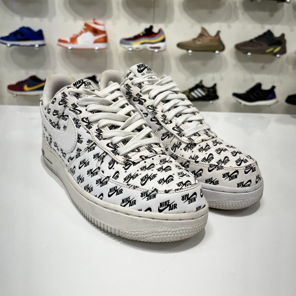 Nike Nike Air Force 1 Low All Over Logo White Size US 7.5 / EU 40-41 - 7 Thumbnail