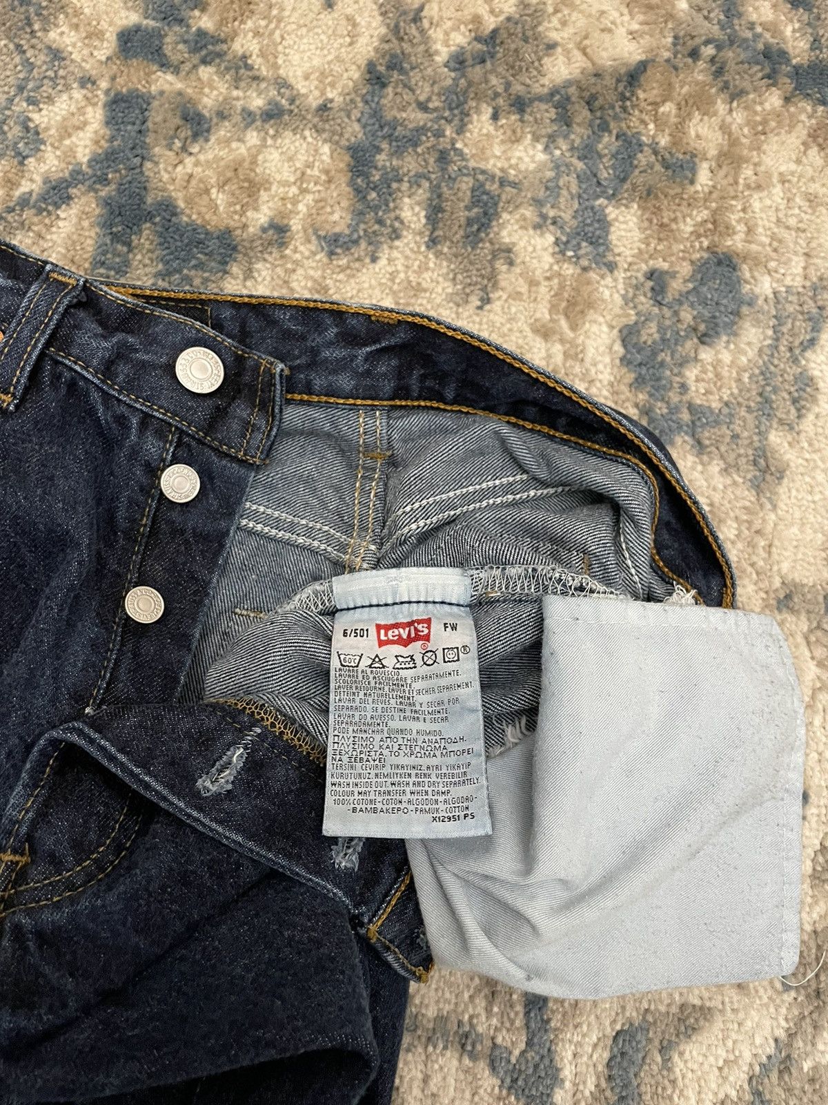 Levi's Vintage 90s Levi’s 501 Dark Wash Jeans 28X32 Silvertab Size US 28 / EU 44 - 4 Thumbnail