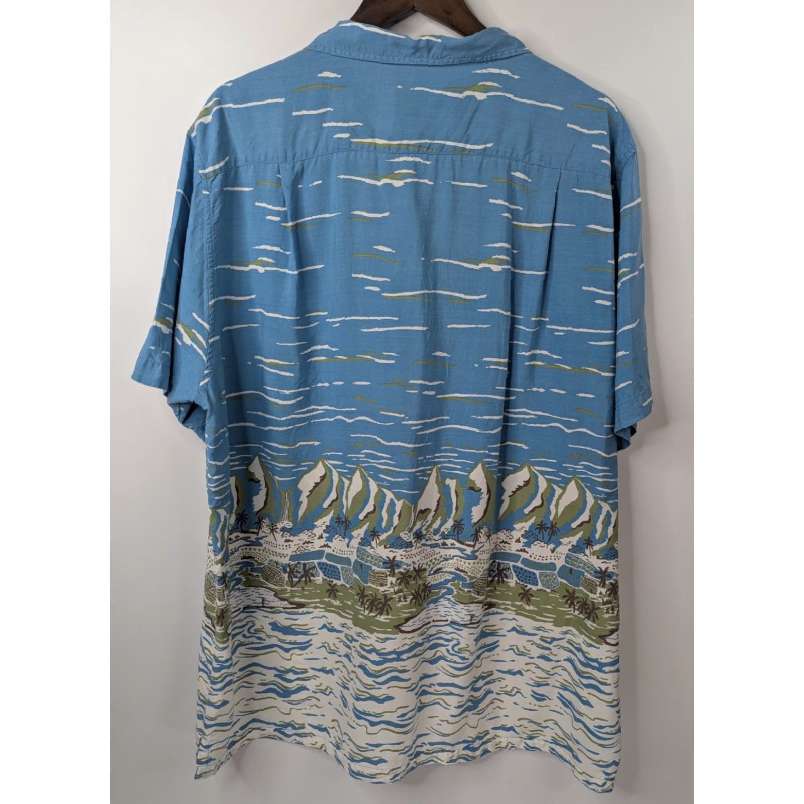 Patagonia VINTAGE Patagonia Pataloha Limited Edition 2019 Hawaiian S/S Button Camp Shirt 2XL Blue Womens/Men? Size US XXL / EU 58 / 5 - 3 Thumbnail