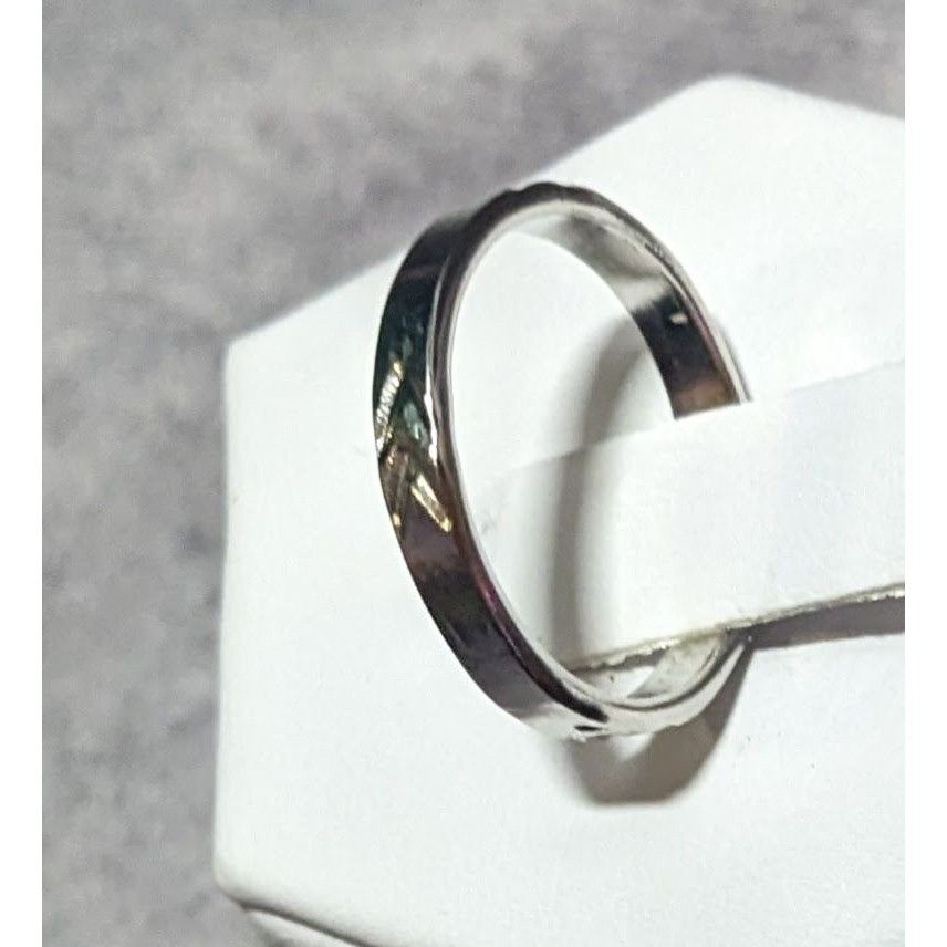 Other Simple Silver Tone Arrow Pattern Stamped Ring Size 6 1/2 Size ONE SIZE - 11 Thumbnail