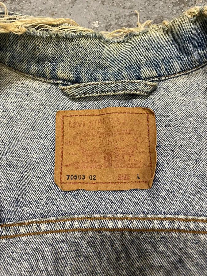 Levi's × Vintage 1990s Levi’s Blue Distressed Faded Denim Jacket Size US M / EU 48-50 / 2 - 10 Thumbnail