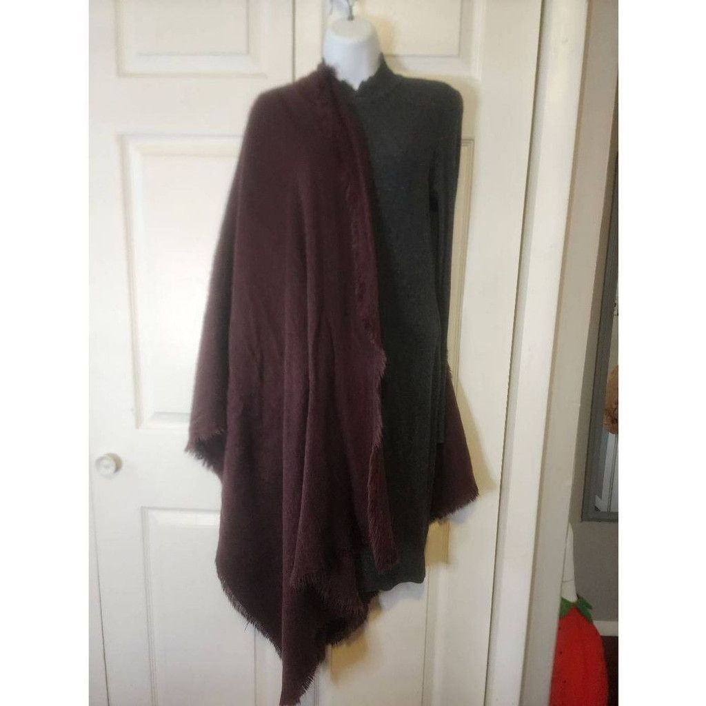 H&M Maroon Blacket Fuzzy Scarf 31× 71 Size ONE SIZE - 1 Thumbnail