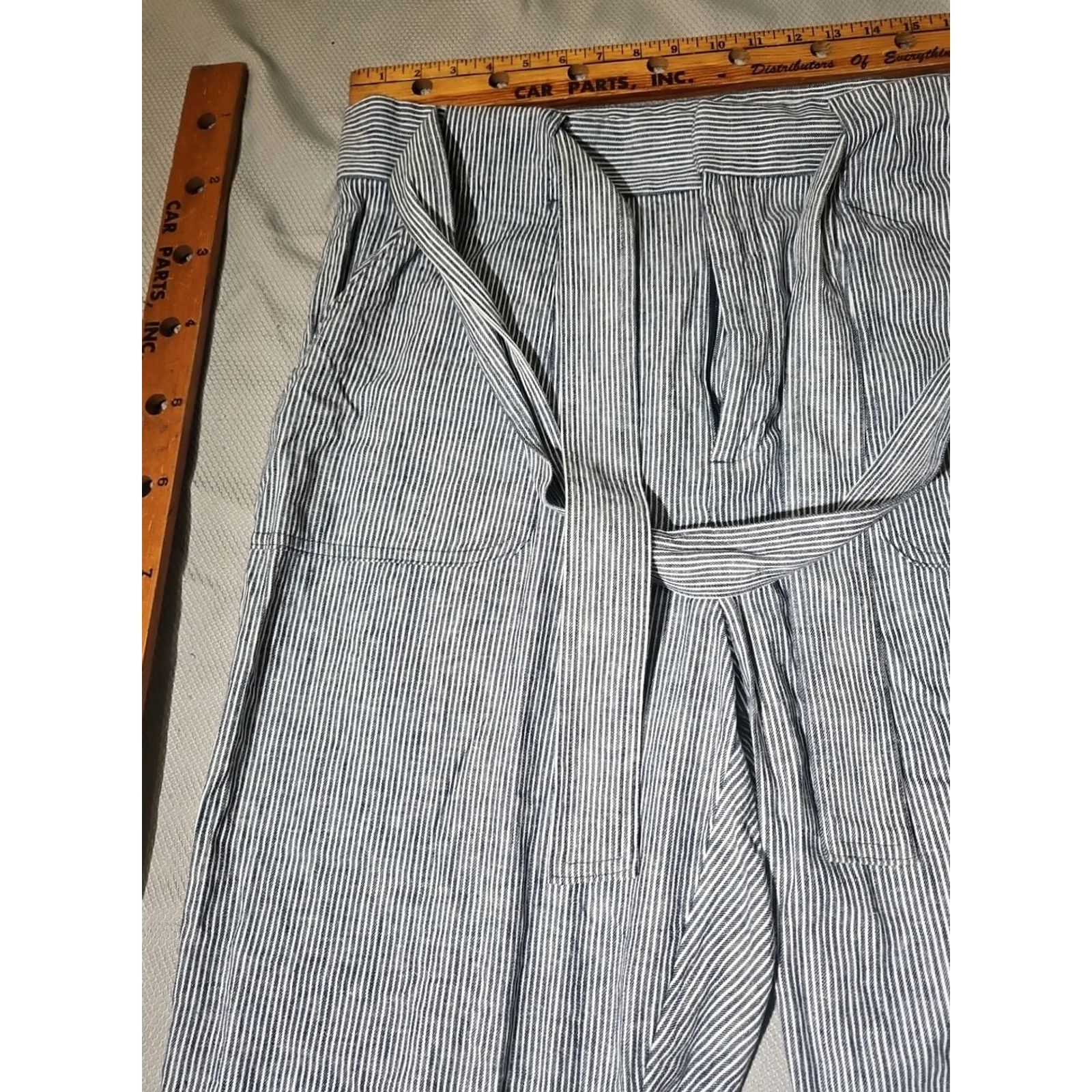 Banana Republic VINTAGE Banana Republic Pants Womens 16 Blue White Linen Blend Beltd Railroad Stripe Casual Workwear Jeans? No, Pants. Size 38" / US 16 / IT 52 - 3 Thumbnail