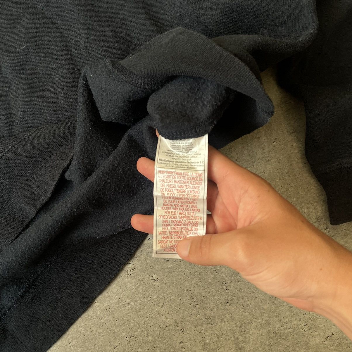 Nike × Vintage Vintage Nike 90s Centr Faded Logo Sweatshirt Size US XL / EU 56 / 4 - 4 Thumbnail