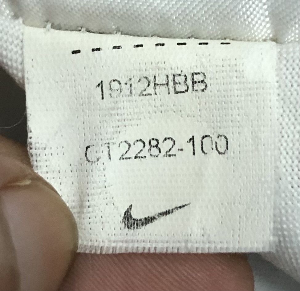 Nike Vintage The Nike Tee Just Us Zags Long Sleeve Shirt Size US M / EU 48-50 / 2 - 11 Thumbnail