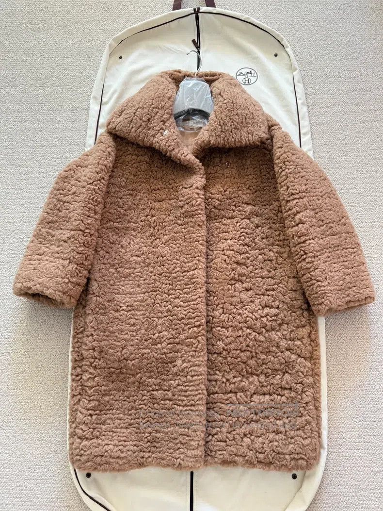 Hermes Hermes Classic Teddy Bear Coat Sheepskin Jacket Size XS / US 0-2 / IT 36-38 - 1 Thumbnail