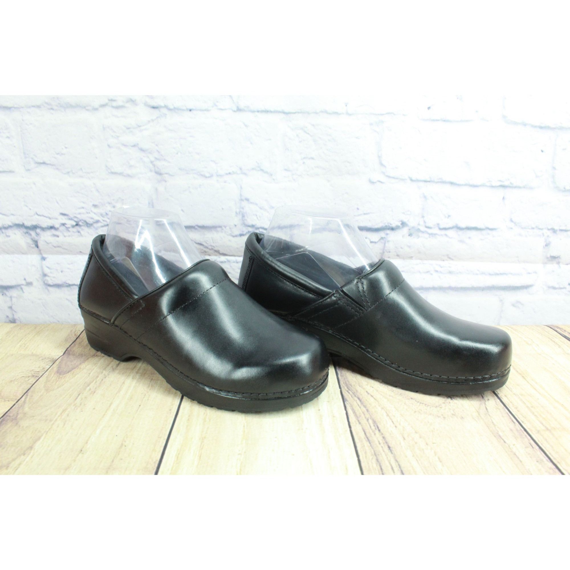 L.L. Bean × Leather LL Bean Women's Classic Black Slip On Nursing Clogs Size US 8.5 / IT 38.5 - 3 Thumbnail