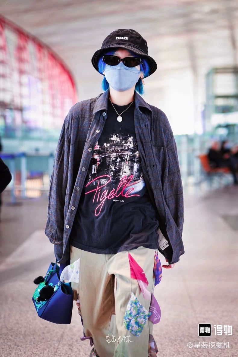 Balenciaga Balenciaga 24SS Black City Print Short-Sleeve T-Shirt Size US L / EU 52-54 / 3 - 9 Thumbnail