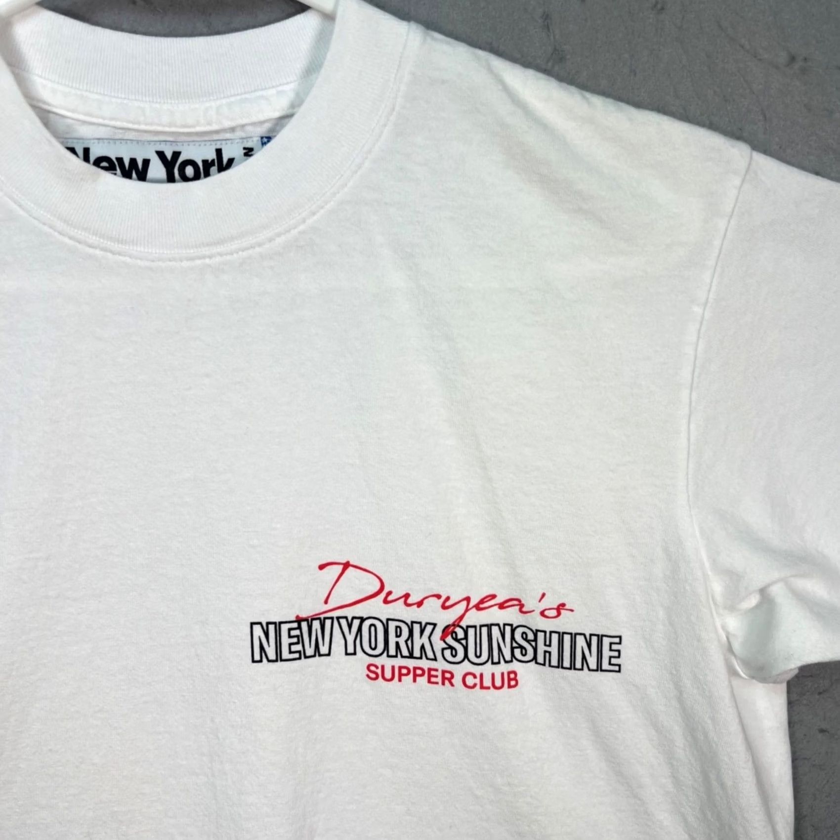 Vintage VINTAGE New York Sunshine Duryeas Sunshine Supper Club White Graphic T-Shirt Mens Size M Size US M / EU 48-50 / 2 - 4 Thumbnail