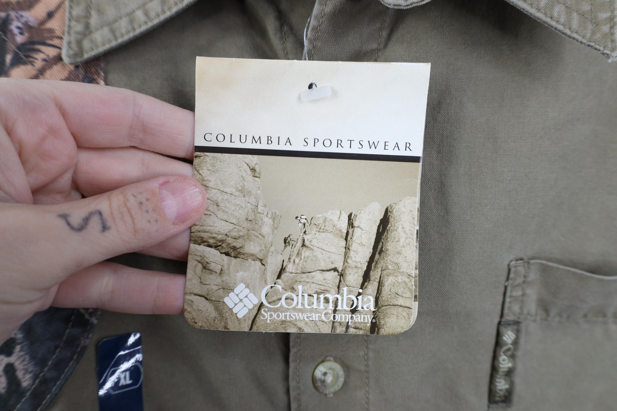Columbia Deadstock Vintage 90s Columbia Shooting Hunting Button Shirt Size US XL / EU 56 / 4 - 6 Thumbnail
