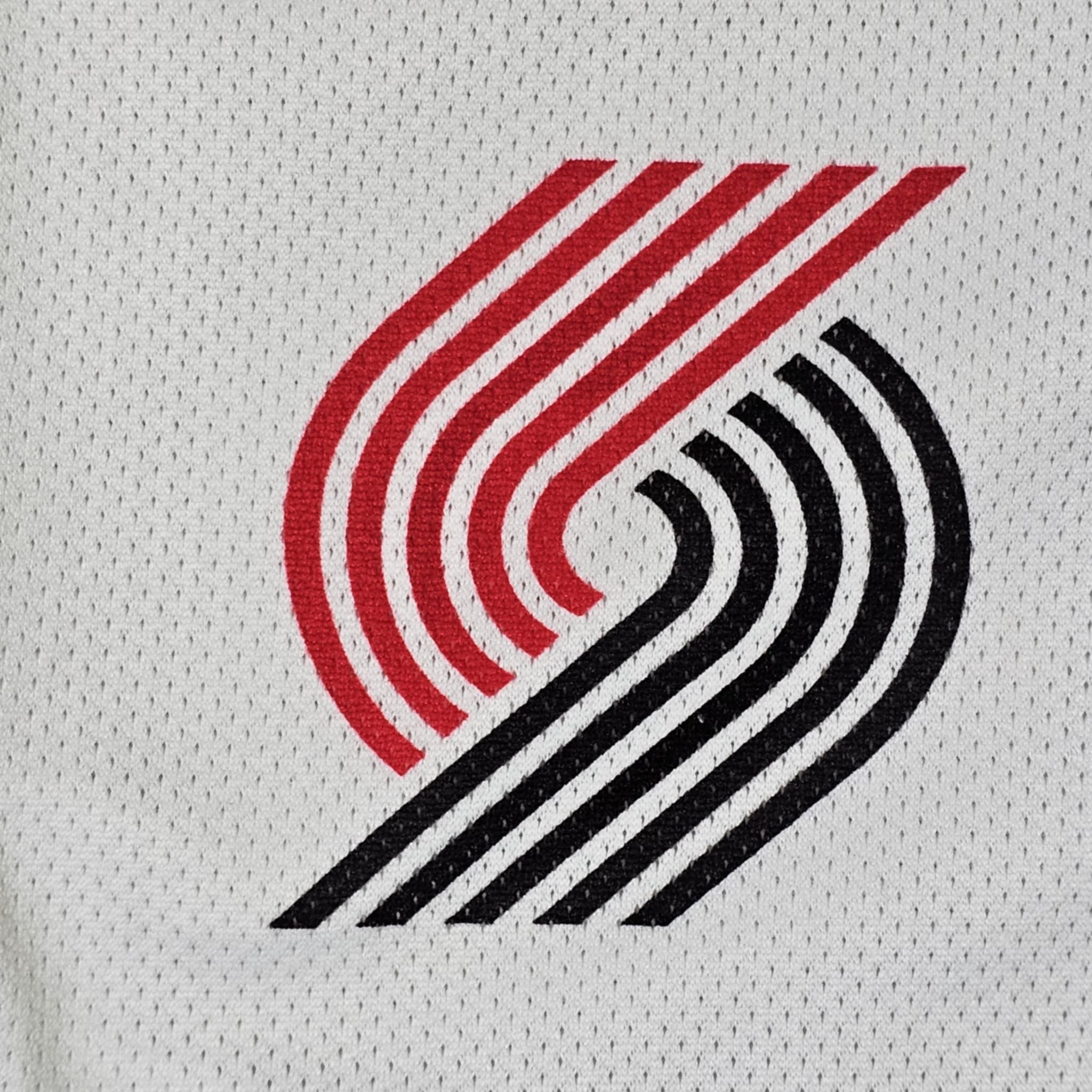 Champion × NBA × Vintage Portland Trail Blazers Vintage 90s Basketball Shorts Size US 40 / EU 56 - 4 Thumbnail