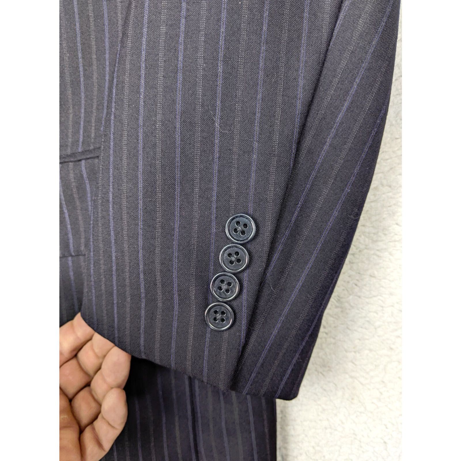 Jos. A. Bank VINTAGE JoS A BANK Men 40R Blue Pinstripe 100% Wool Blazer Jacket 2 Button Size 40R - 2 Thumbnail