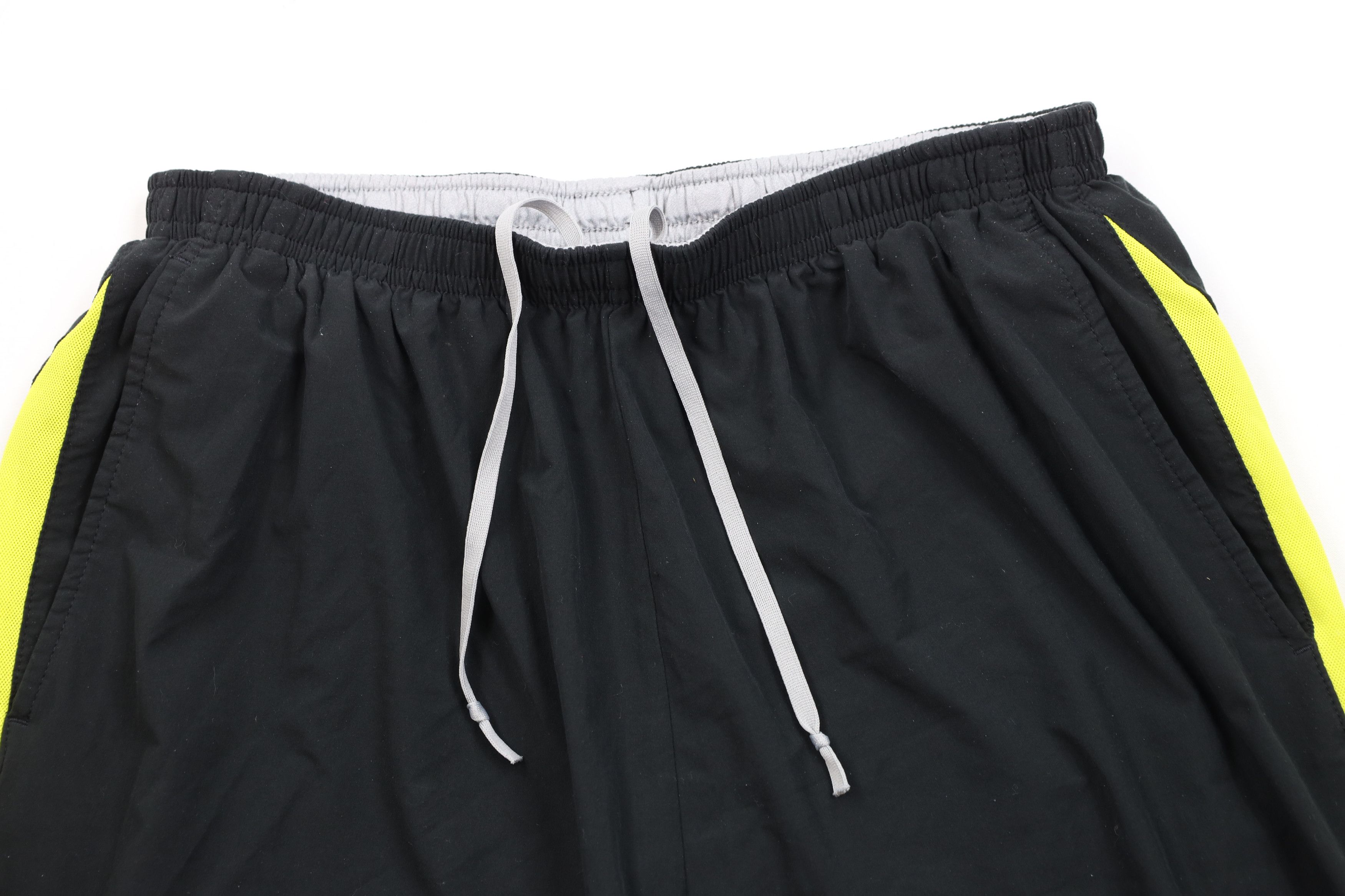 Nike Vintage Nike Travis Scott Mini Swoosh Lined Shorts Black Size US 34 / EU 50 - 2 Thumbnail