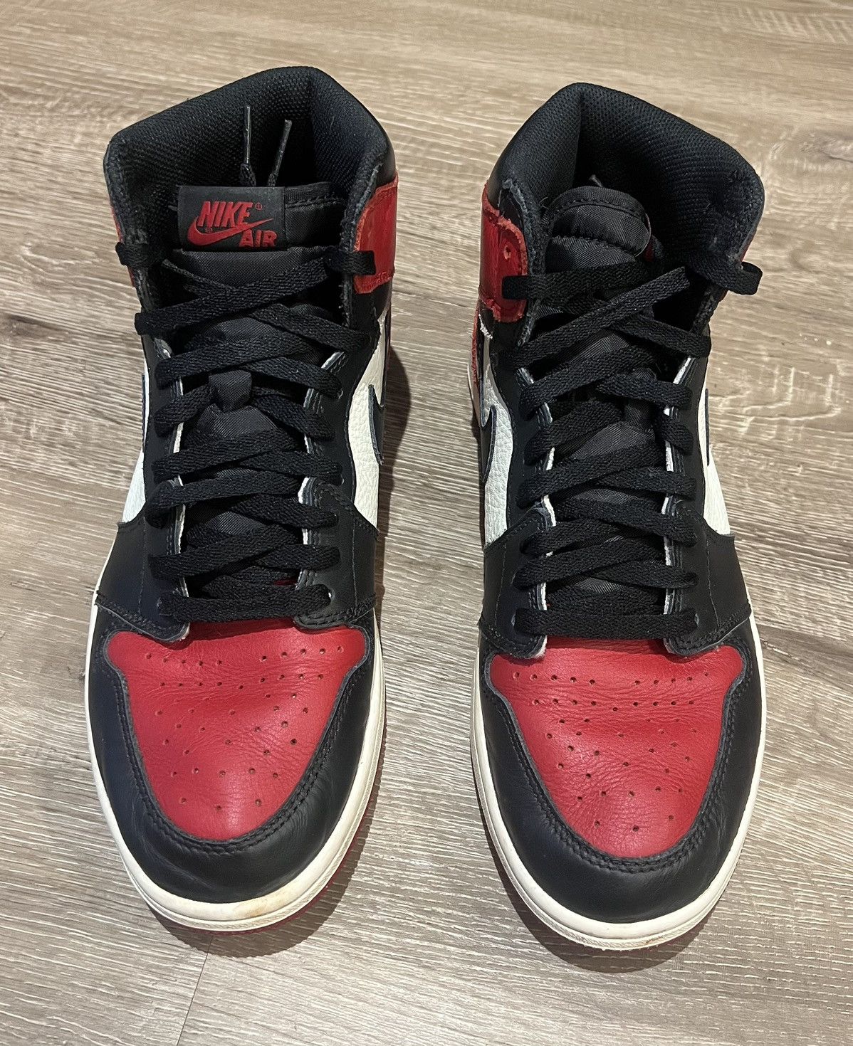 Jordan Brand Air Jordan 1 High Retro Bred Toe Size 10.5 Size US 10.5 / EU 43-44 - 3 Thumbnail