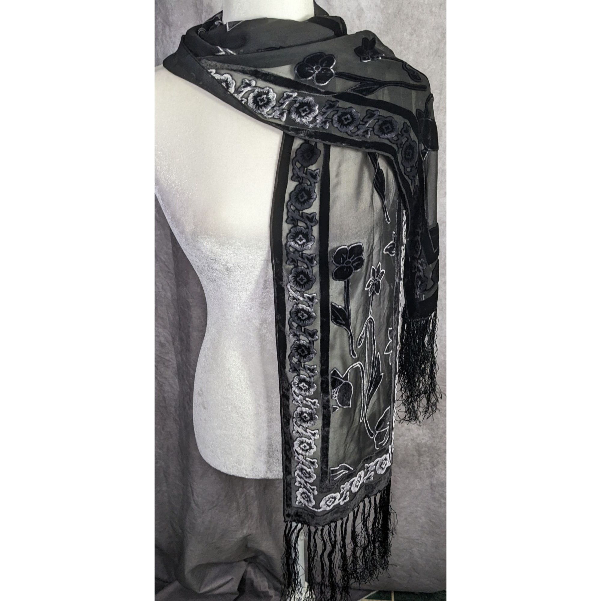 Other Vintage Gothic Burnt Velvet Floral Scarf With 7-Inch Fringe Size ONE SIZE - 6 Thumbnail