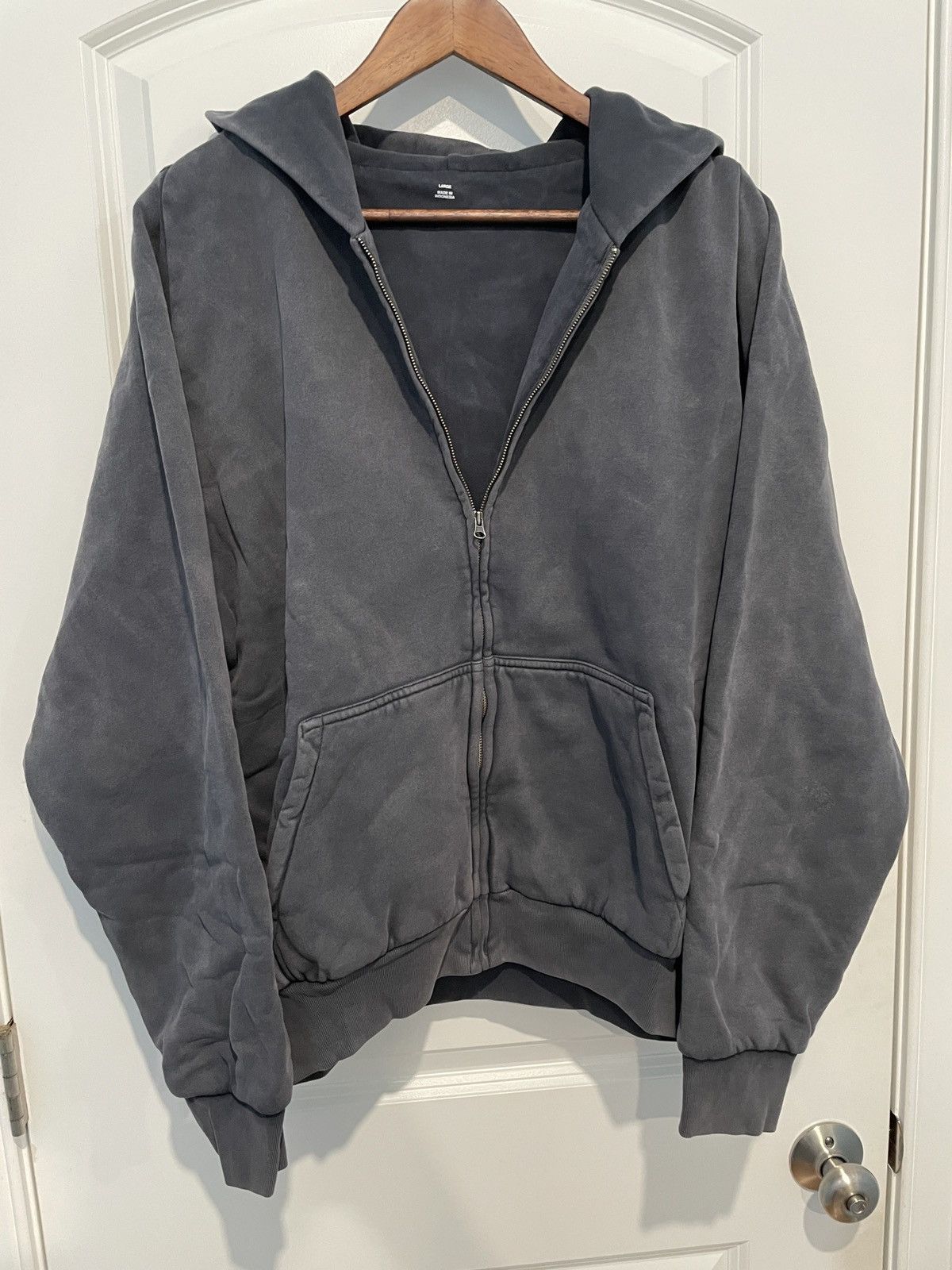 Balenciaga × Gap × Yeezy WINTER SALE Yeezy Gap Zip Up Hoodie Poetic Black Large Size US L / EU 52-54 / 3 - 2 Thumbnail