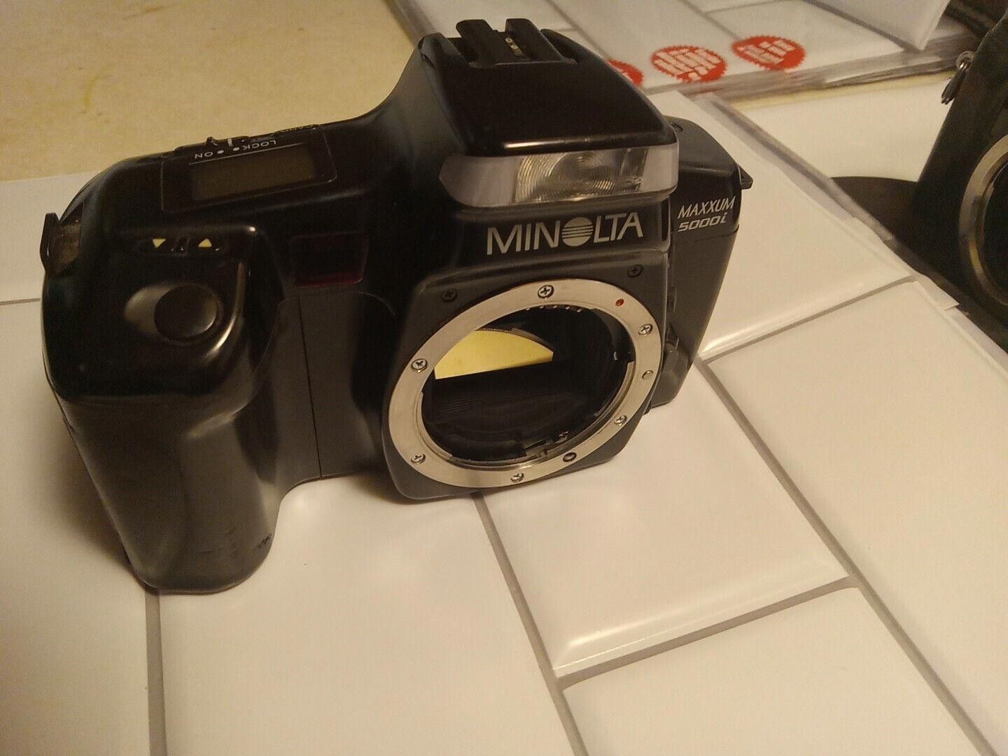 MINOTAUR INST. Minolta Maxxum 5000i Film Camera - Classic Photography Gear Size ONE SIZE - 3 Thumbnail