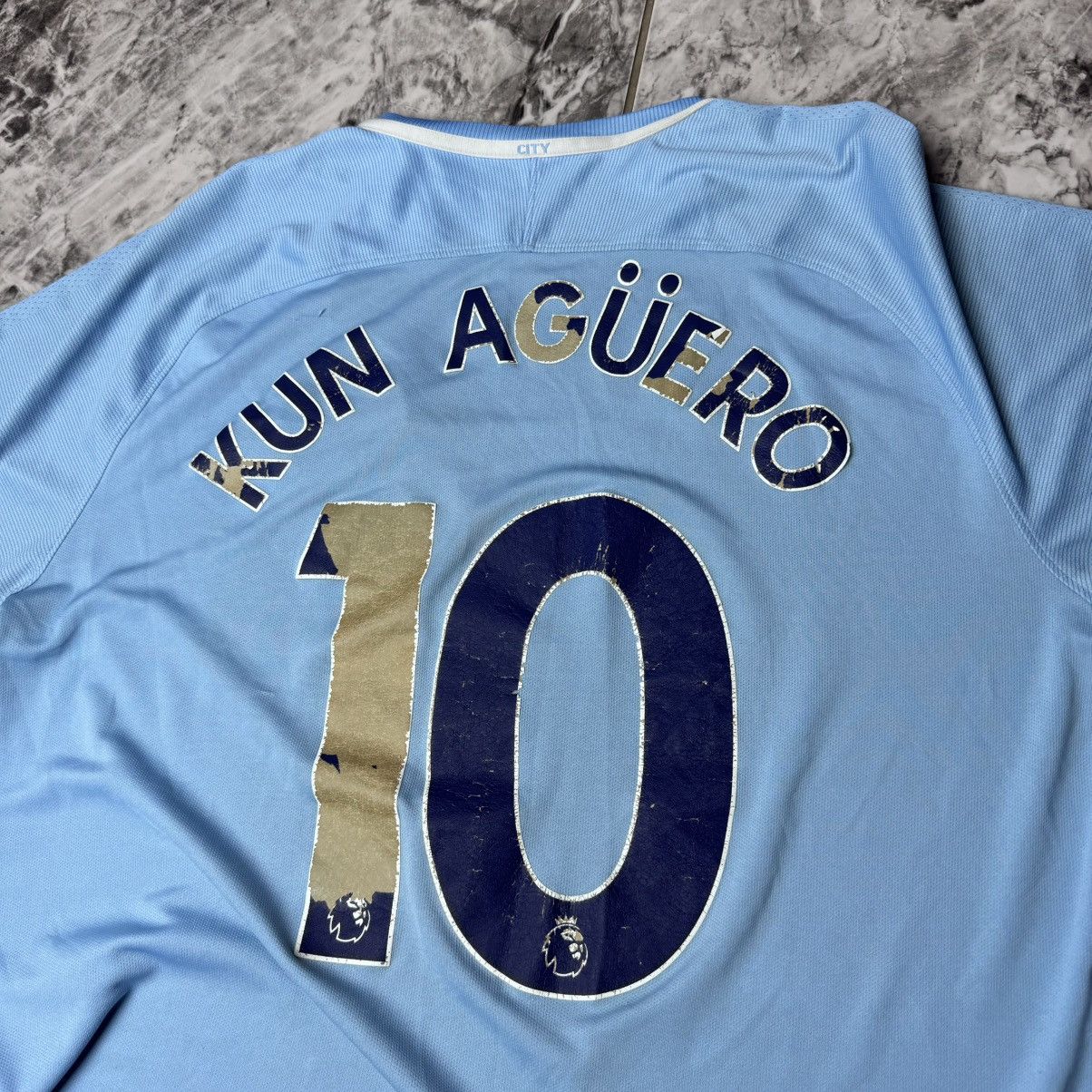Nike Kun Aguero Manchester City vintage jersey Size US XL / EU 56 / 4 - 3 Thumbnail