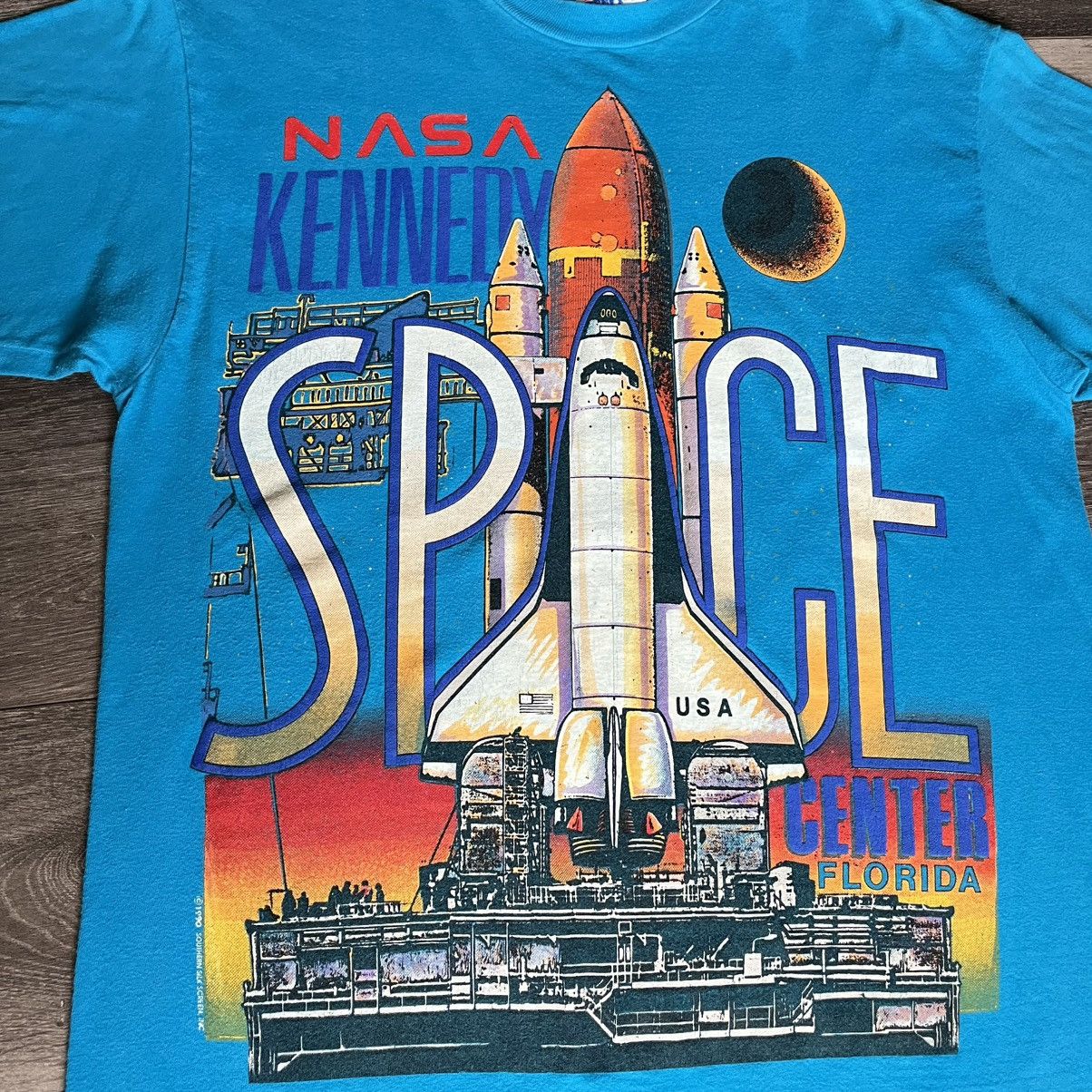 Vintage Vintage 1990s NASA Kennedy Space Center Big Graphic Logo Tee Size US M / EU 48-50 / 2 - 2 Thumbnail