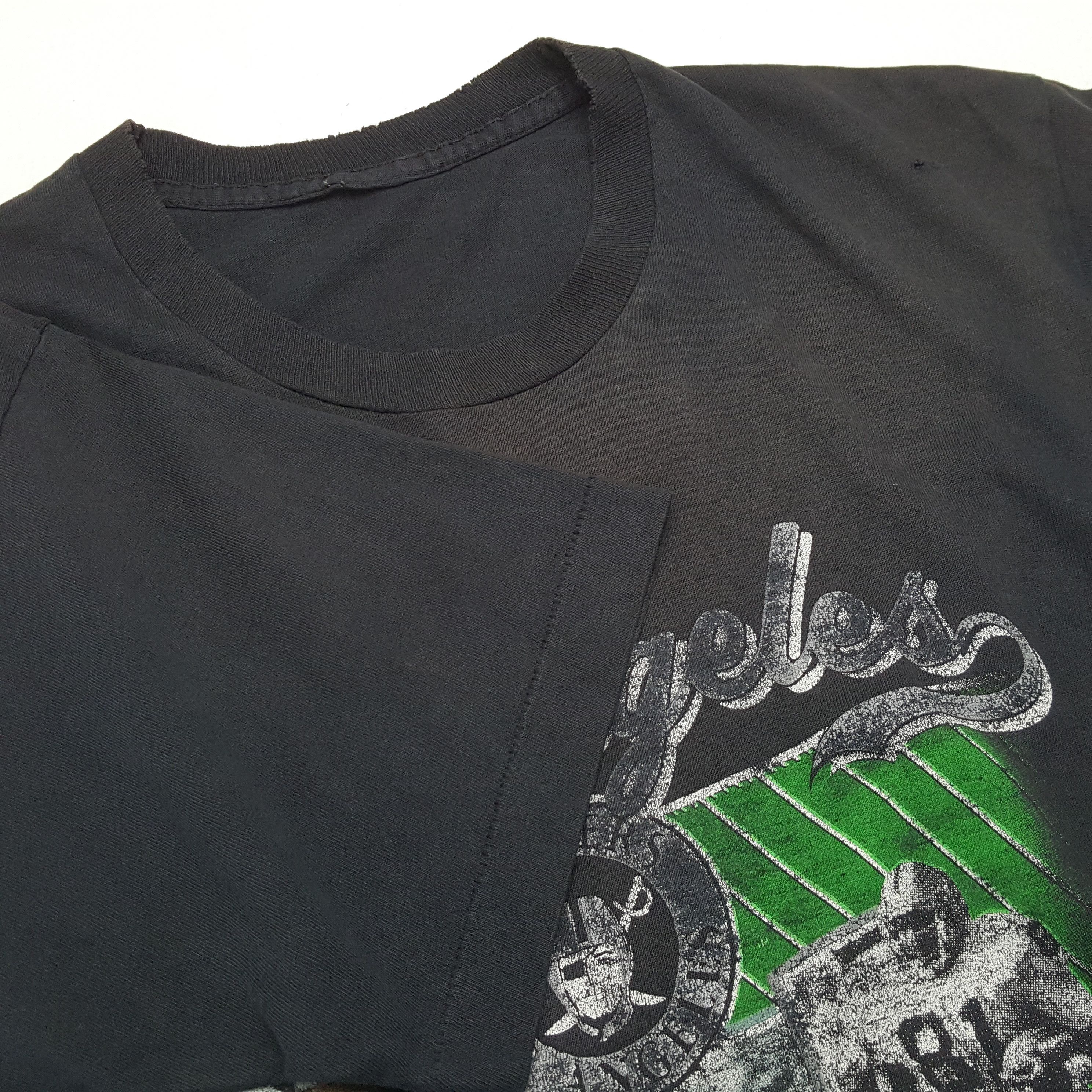 NFL × Vintage RAIDER LOS ANGELES Football Sports Distressed Vintage Tshirt Size US M / EU 48-50 / 2 - 7 Thumbnail