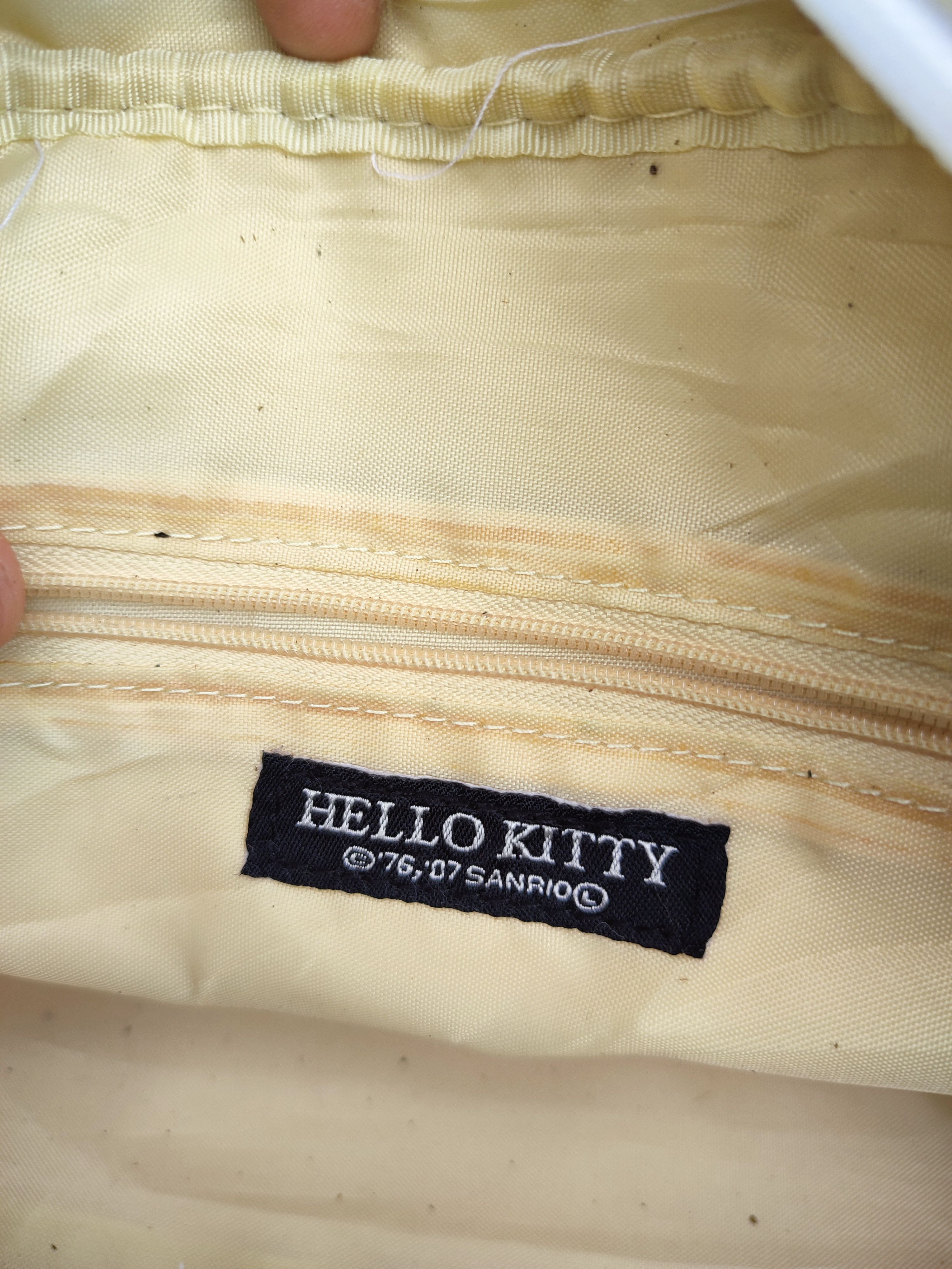 Anime 🔥RARE🔥Vintage ©1976 Overprint Hello Kitty Handbag Size ONE SIZE - 8 Thumbnail