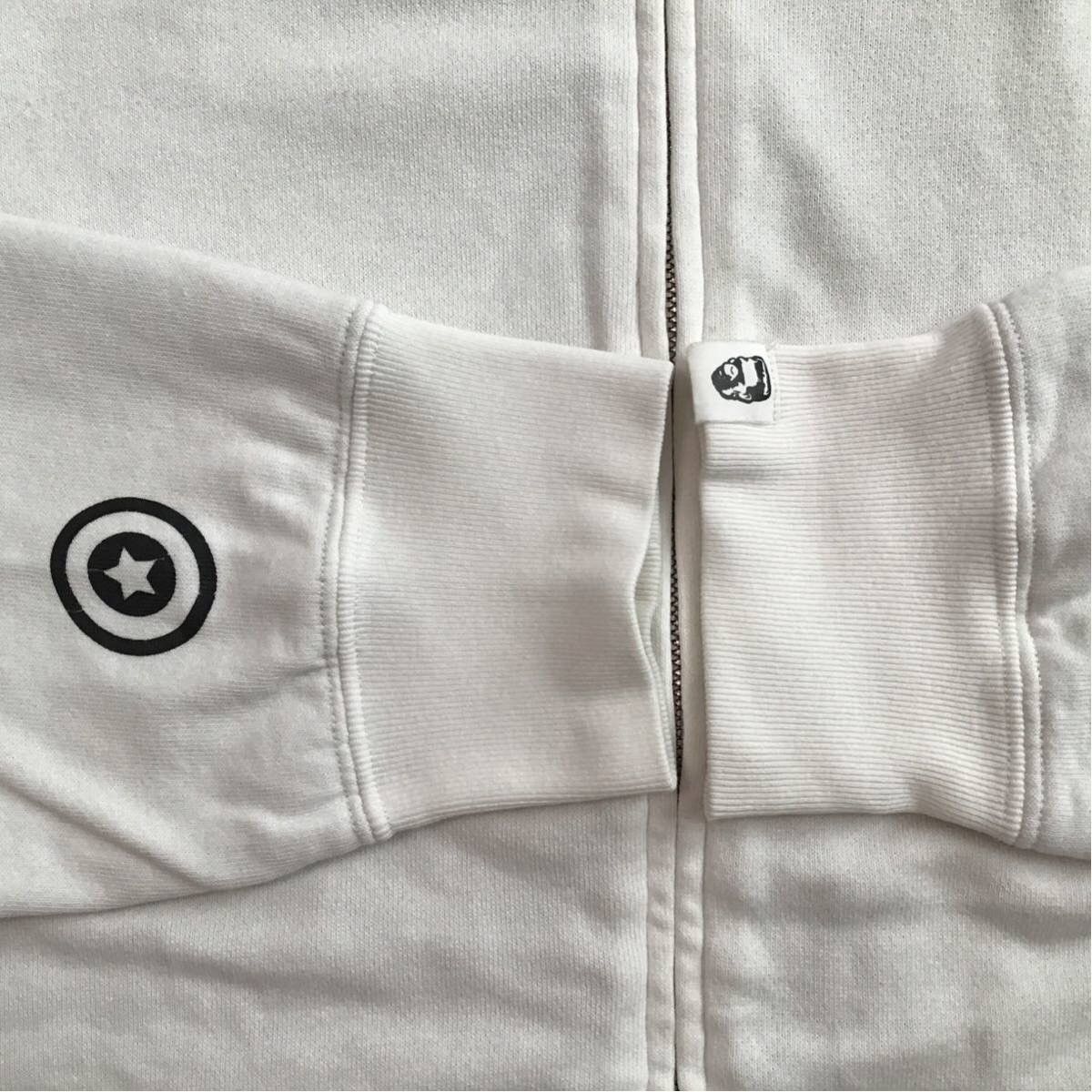 Bape 2005 BAPE 2nd Shark full zip hoodie White a bathing ape NIGO Size US M / EU 48-50 / 2 - 6 Thumbnail