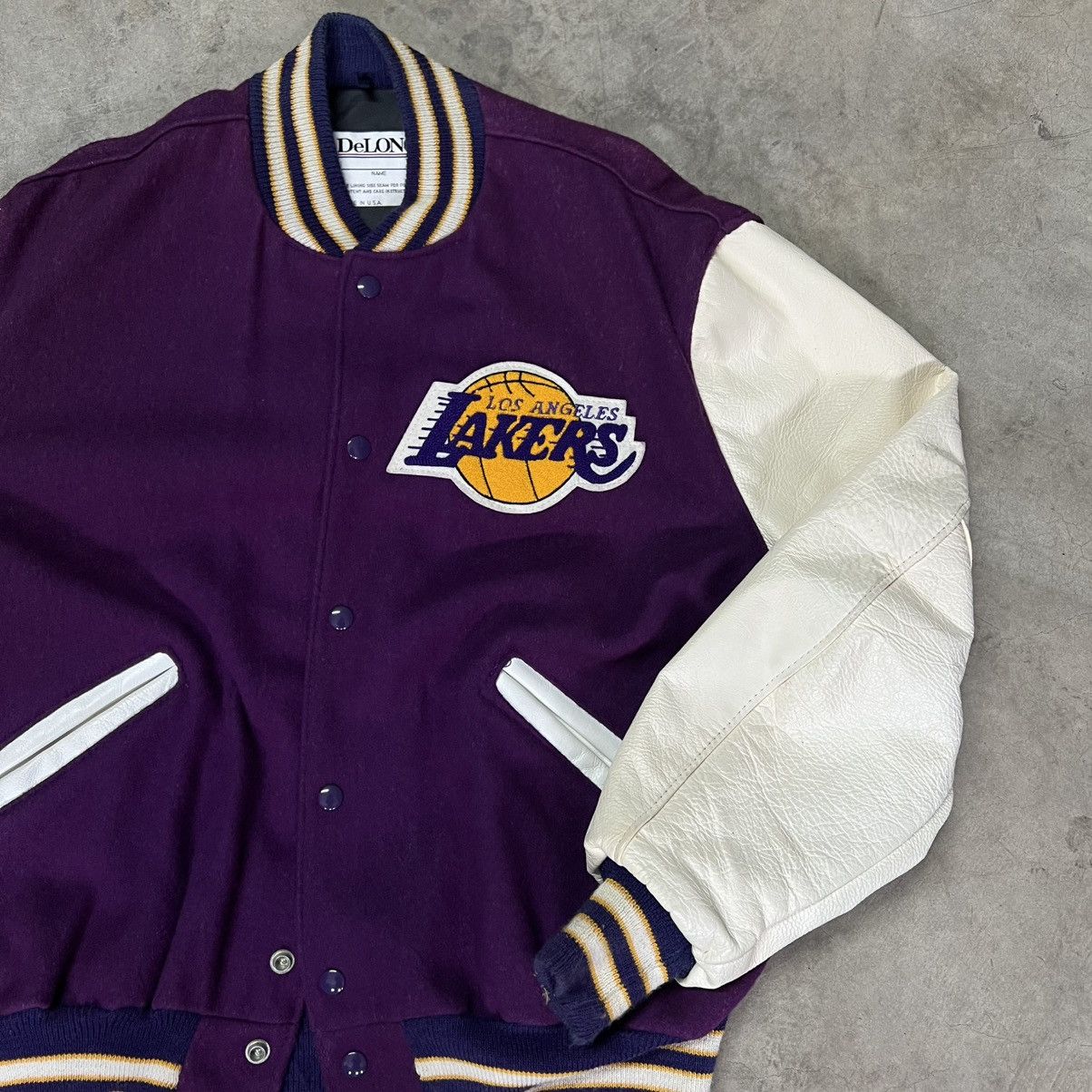 NBA × Vintage Vintage 80’s NBA Los Angeles Lakers 🇺🇸 Delong Varsity Jacket Size US XL / EU 56 / 4 - 1 Thumbnail