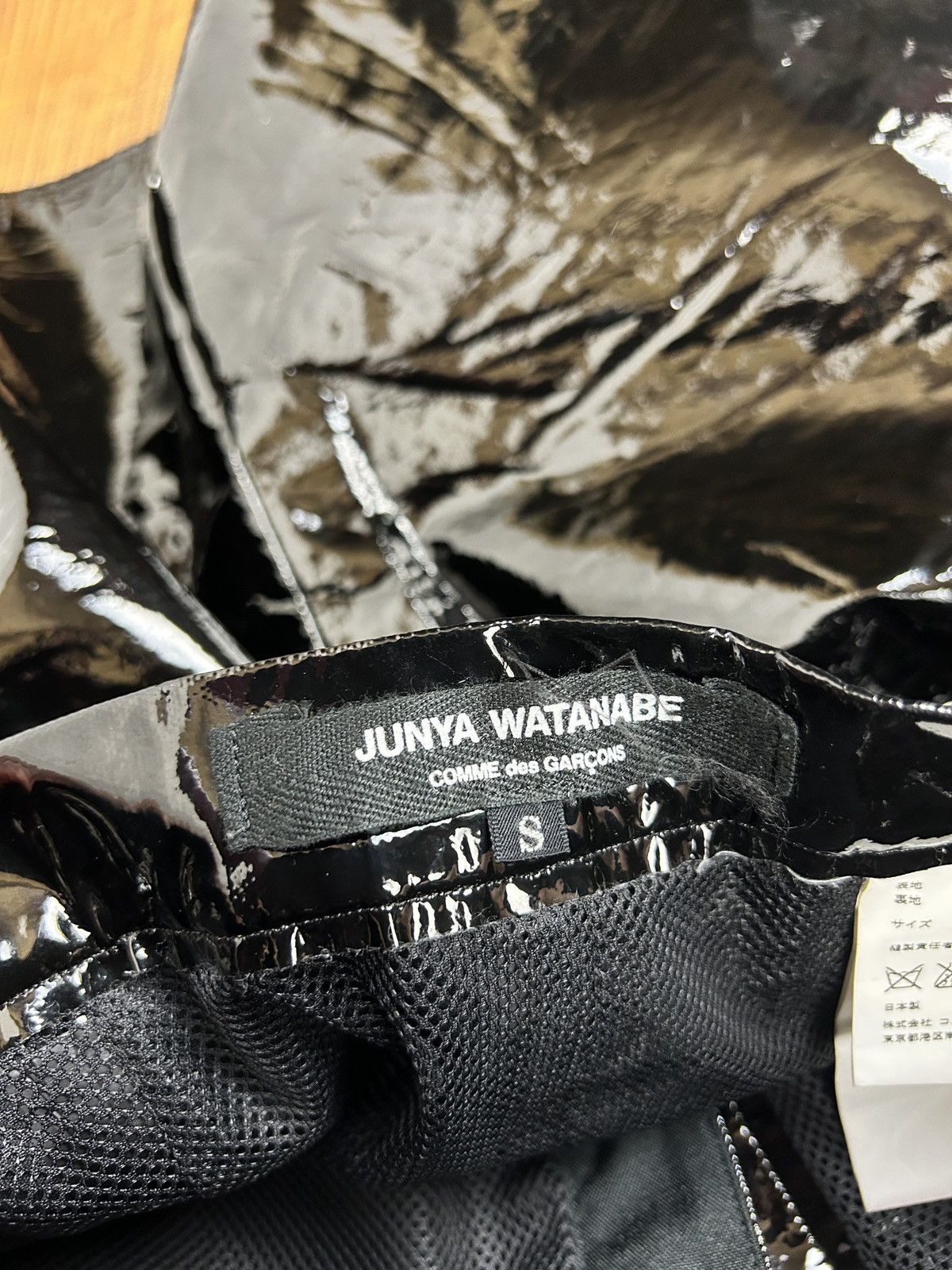 Comme des Garcons Junya Watanabe Comme Des Garcons 2014 Vinyl Shorts Black S Size 27" / US 4 / IT 40 - 7 Thumbnail