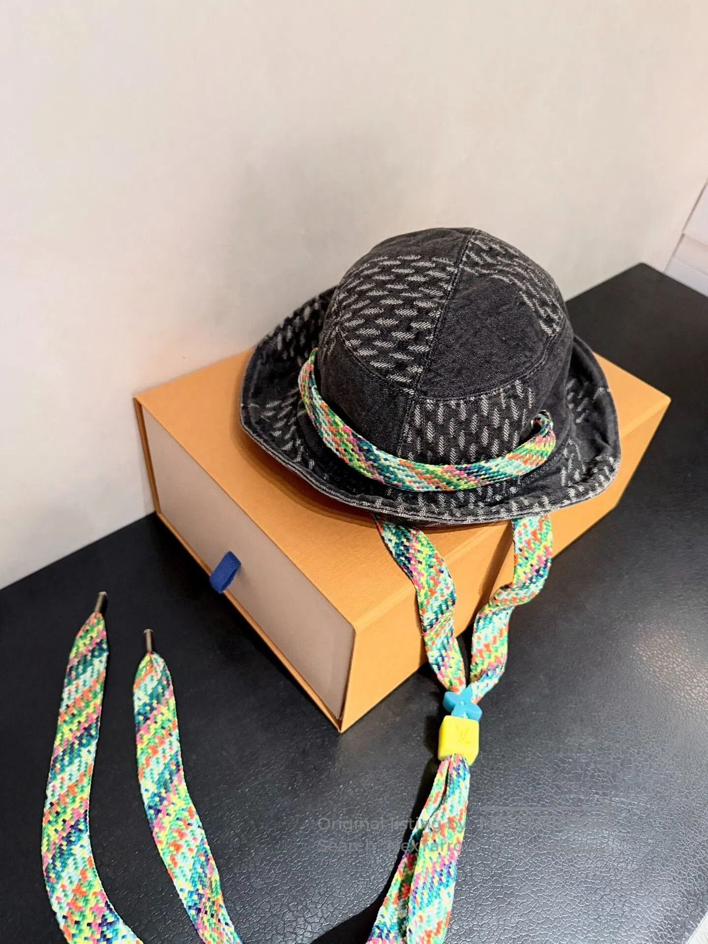 Louis Vuitton Louis Vuitton x Nigo 23ss Denim Bucket Hat. Size ONE SIZE - 1 Thumbnail