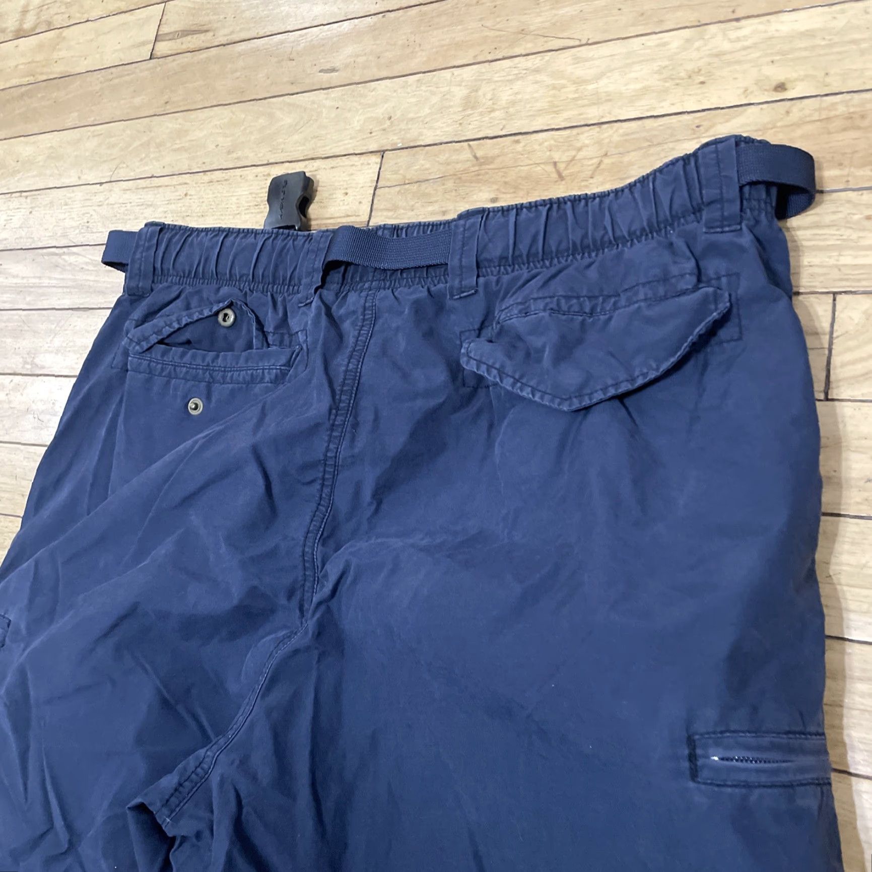 Old Navy VINTAGE Old Navy Brand vtg Y2k Cargo Pants Men L Baggy Paratrooper Navy Blue Belted Zip Pockets Tech 38x29 Size US 33 - 6 Thumbnail