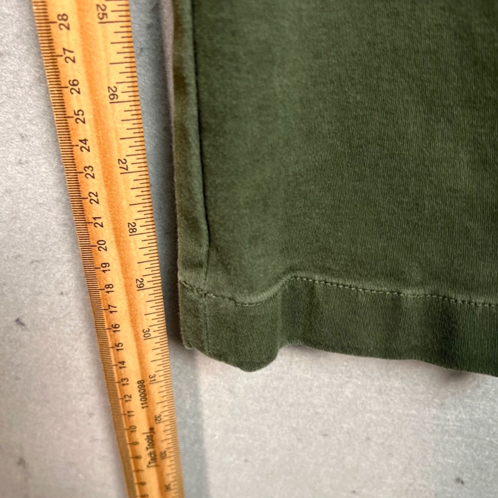 Banana Republic Banana Republic Slim Fit Mens Size 33 x 34 Olive Green Chino Pants Cotton Blend Size US 33 - 7 Thumbnail