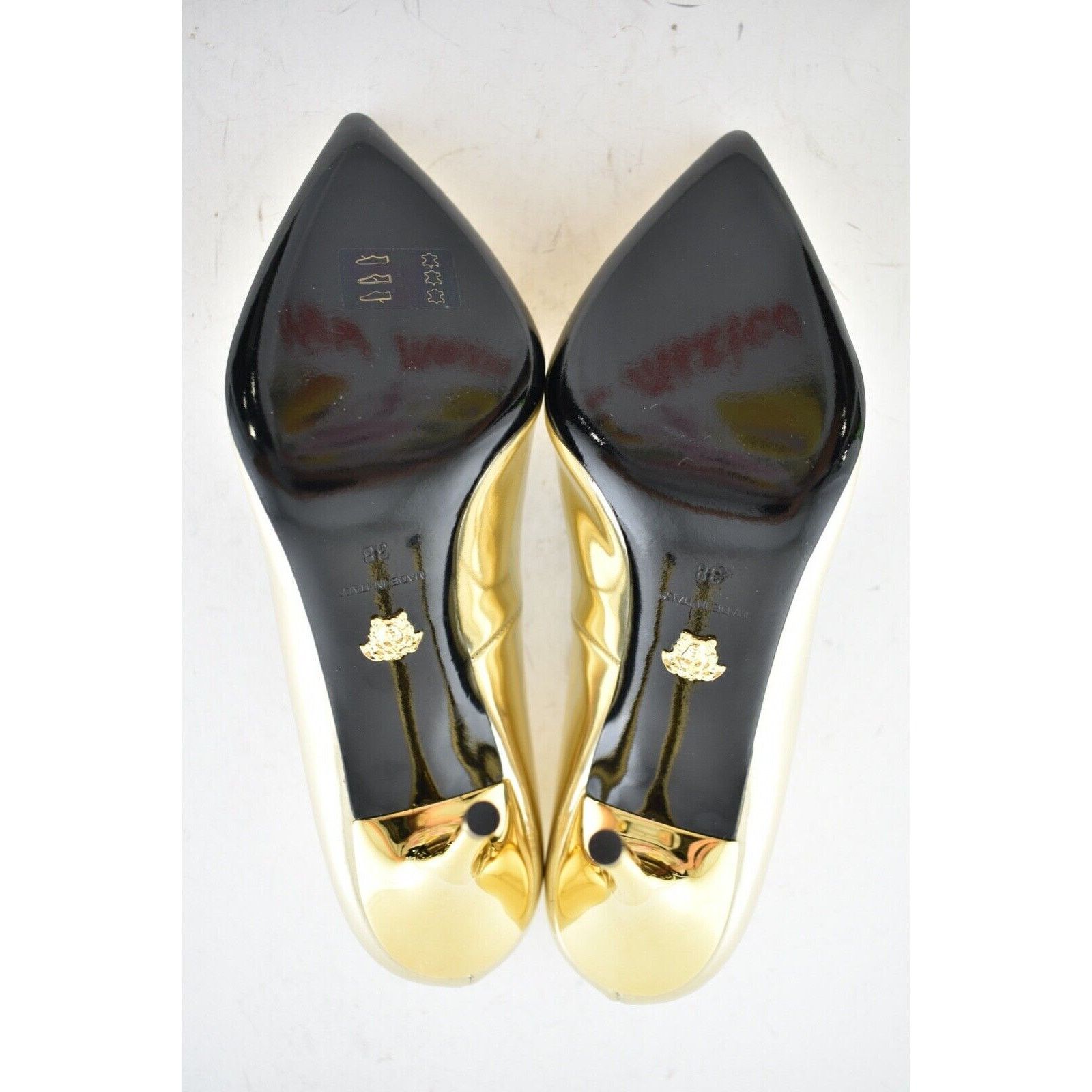 Versace Medusa Head Palazzo Tribute Patent Leather Heel Pump 38 Size US 8 / IT 38 - 8 Thumbnail