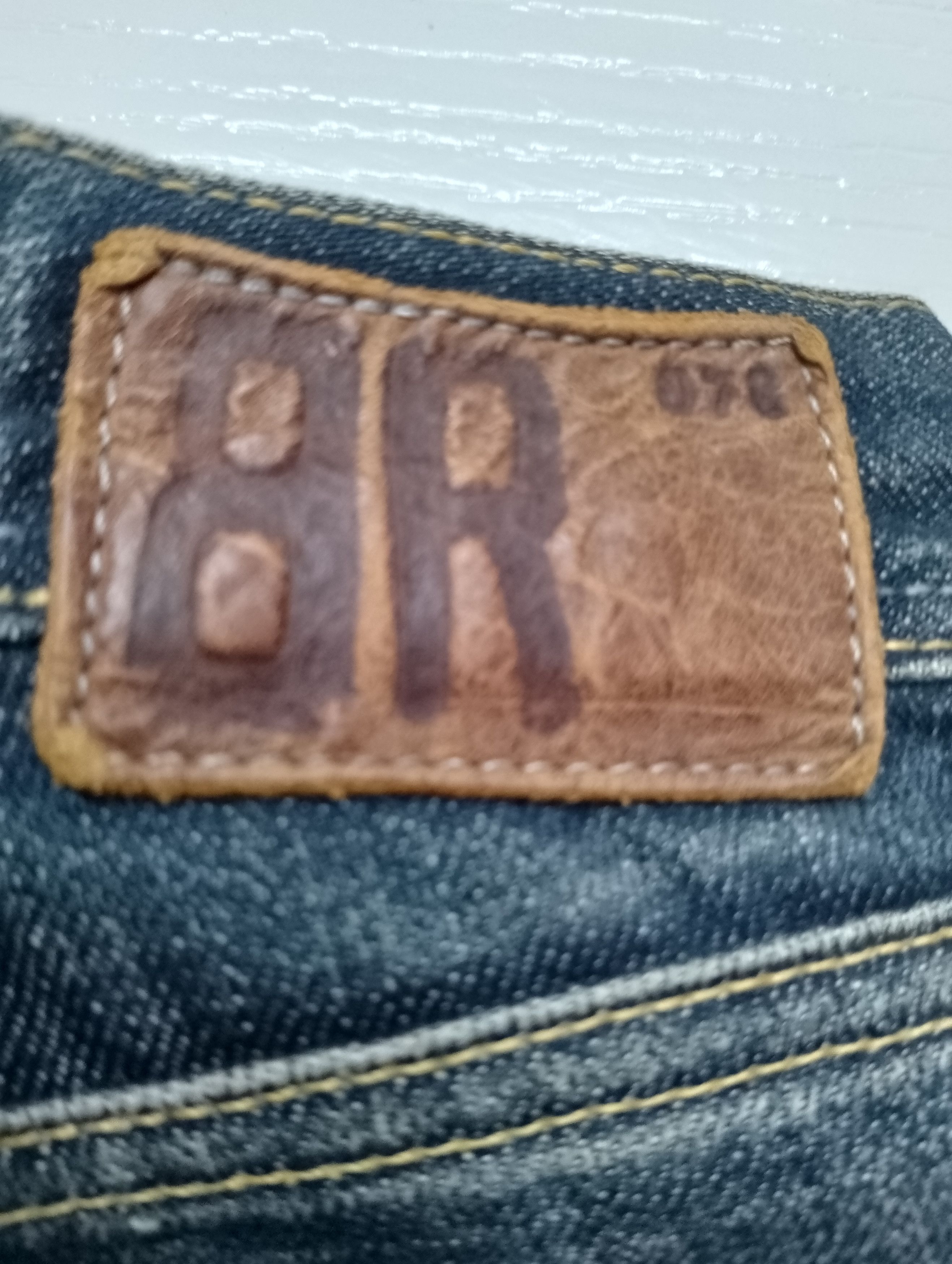 Vintage Vintage Banana Republic Buckle Back Jeans Size US 30 / EU 46 - 2 Thumbnail