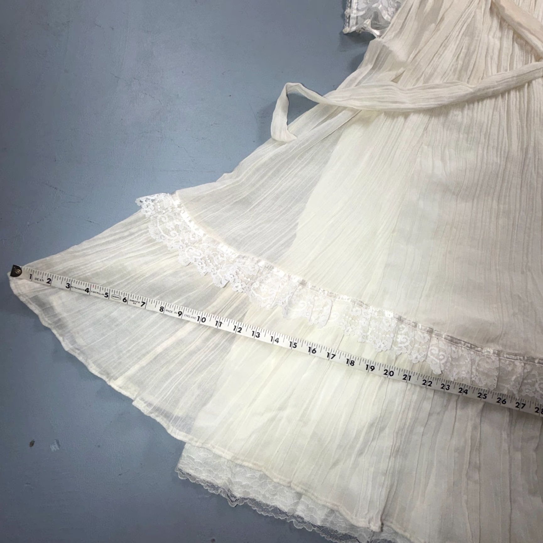 Vintage VINTAGE Gunne Sax Jessica San Francisco Wedding Dress VTG Lace 1970s Victorian Boho Ivory 11 Long Sleeve Zipper Empire Waist Ivory Mens Womens Girls? Size ONE SIZE - 6 Thumbnail