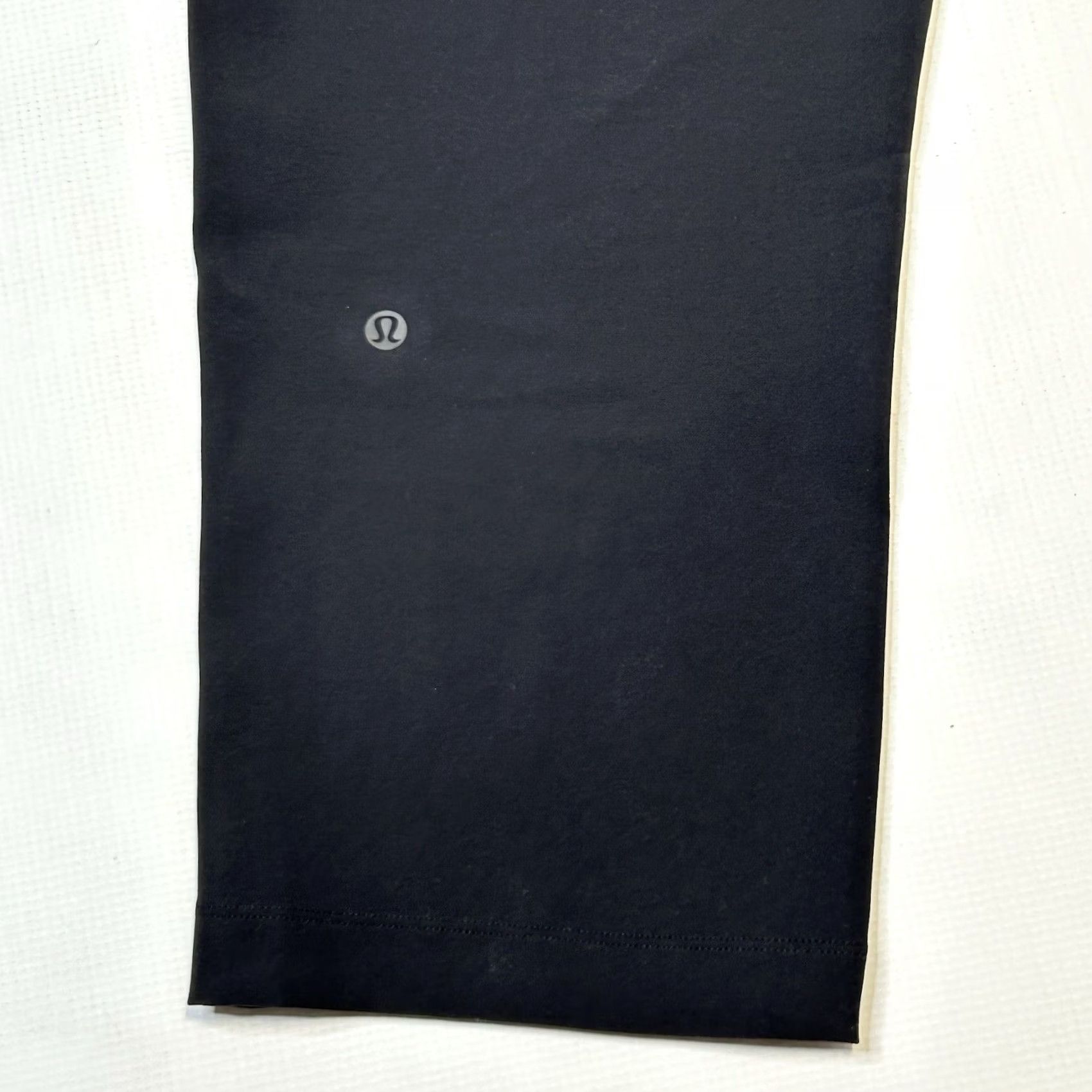 Lululemon Lululemon On The Fly Crop Pants Womens 10 Black Woven 23" Ism Drawstring Pockets Size 32" / US 10 / IT 46 - 7 Thumbnail