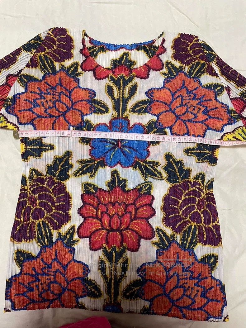 Issey Miyake Issey Miyake Peony Hollyhock New Year Print 3/4 Sleeve Top Size L / US 10 / IT 46 - 8 Thumbnail