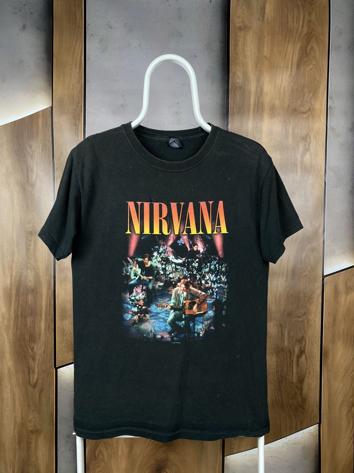 Nirvana 🎸Vintage 2006 T-Shirt Nirvana Kurt Cobain Unplugged Photo🎸 Size US S / EU 44-46 / 1 - 1 Thumbnail