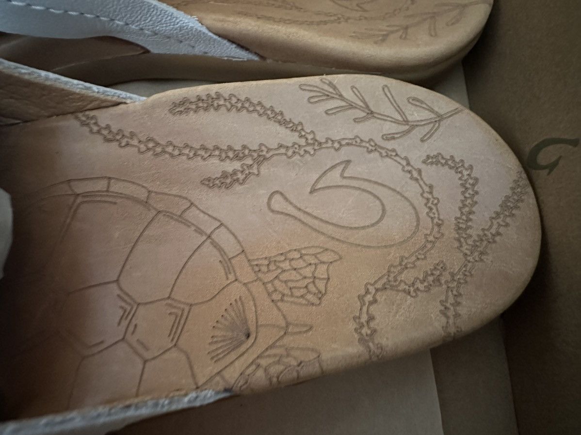 Olukai Hoku White Leather sandals Size US 6 / IT 36 - 3 Thumbnail