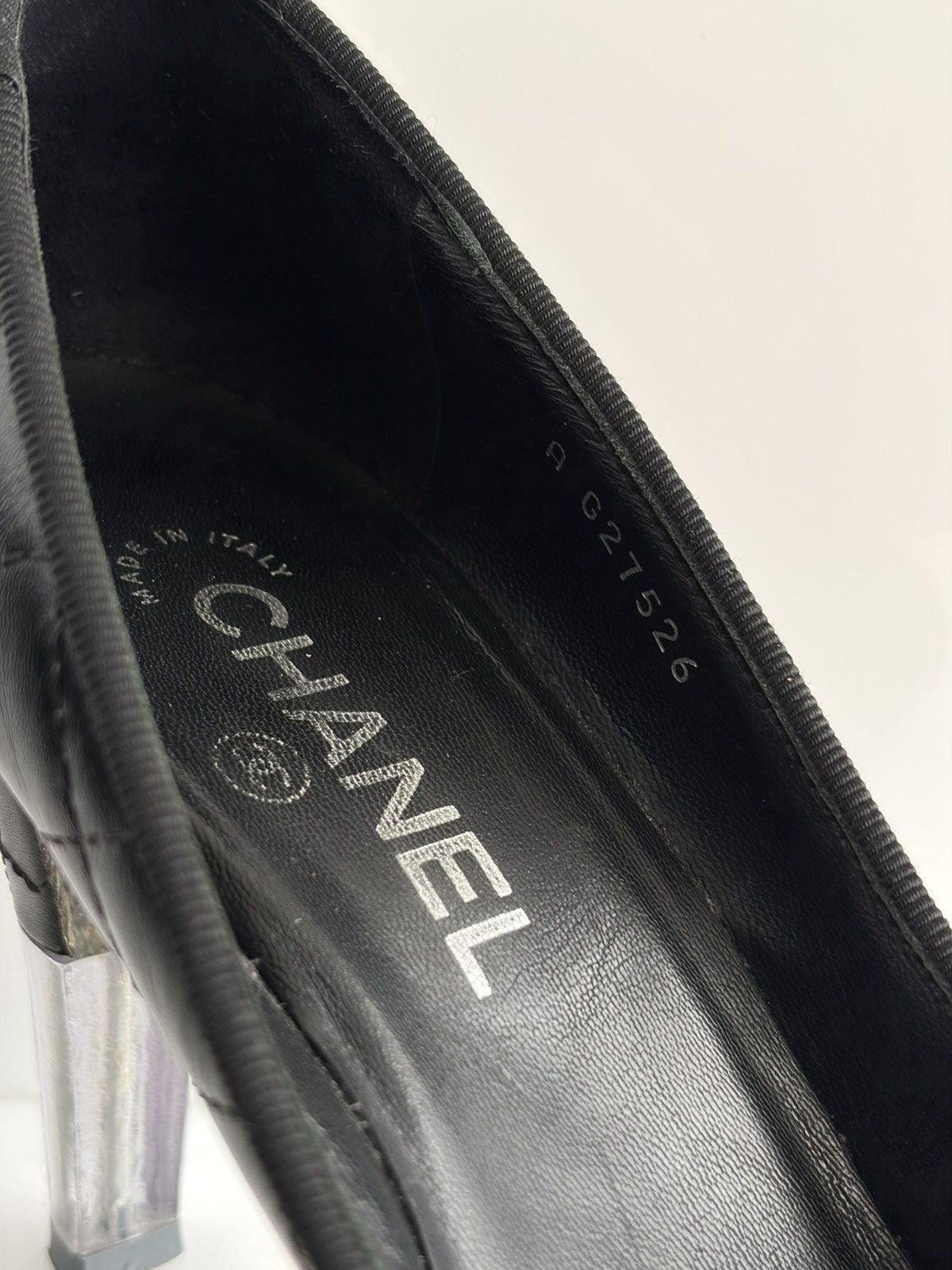 Chanel Chanel Logo CC Quilted Lambskin Cap Toe Pumps Heels 38C Size US 8 / IT 38 - 10 Thumbnail