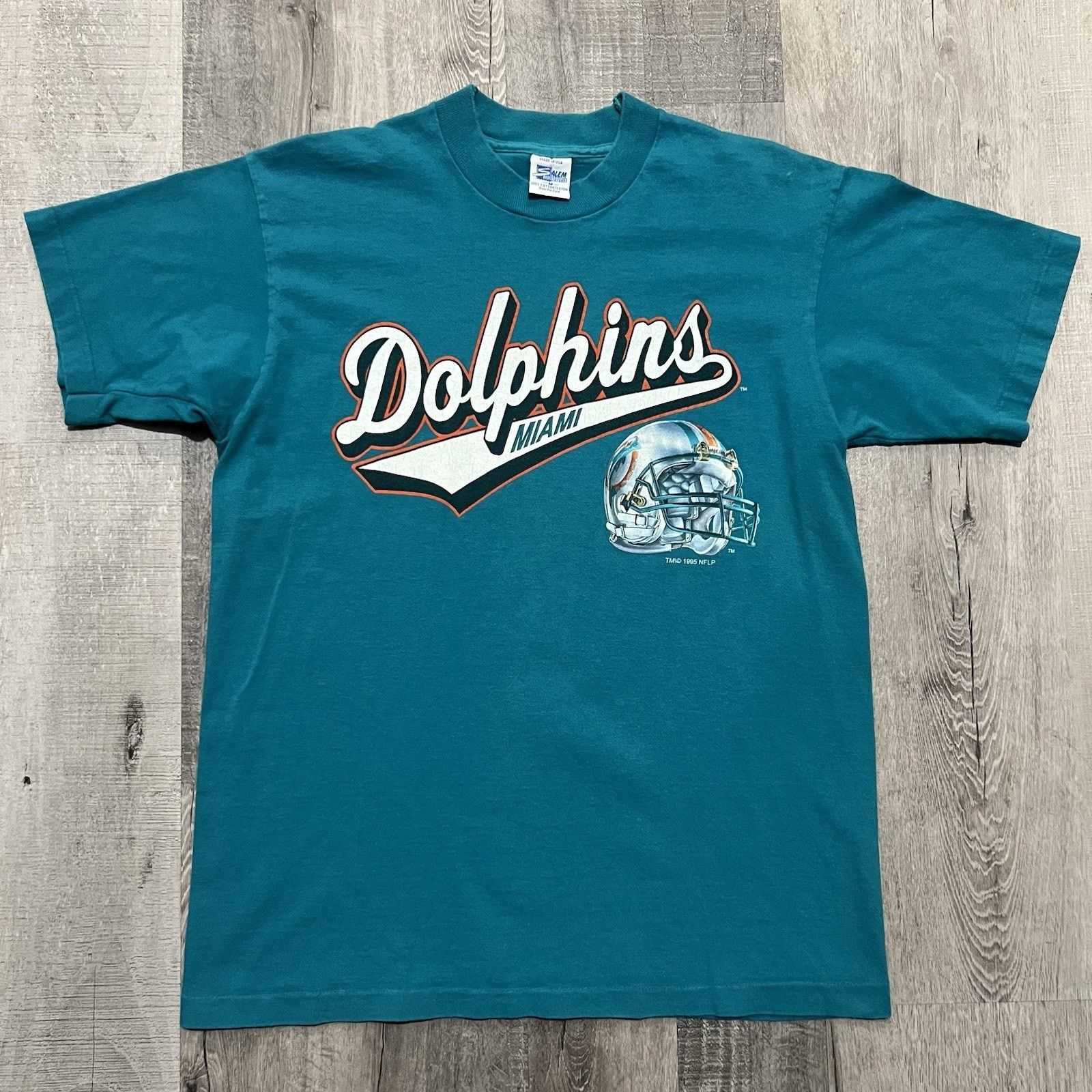 Vintage VTG 90s Men's Salem NFL Miami Dolphins Helmet T-Shirt USA M Size US M / EU 48-50 / 2 - 1 Thumbnail