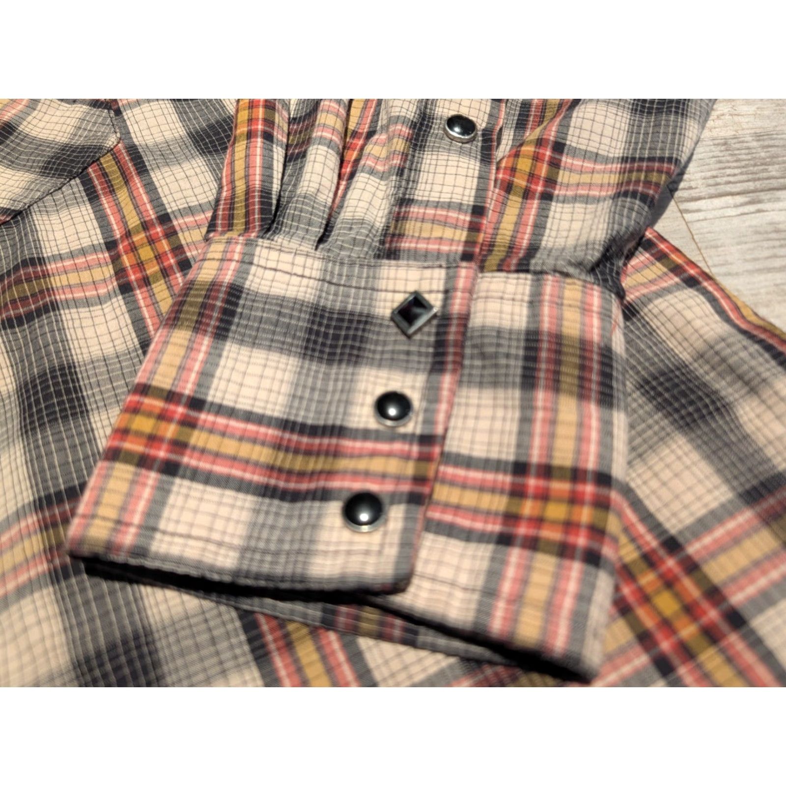 Wrangler VINTAGE Wrangler Sawtooth Pockets Shirt Mens XL Plaid Pearl Snap Button Up Yoke Western Cowboy 80s 90s Mens XL Size US XL / EU 56 / 4 - 3 Thumbnail