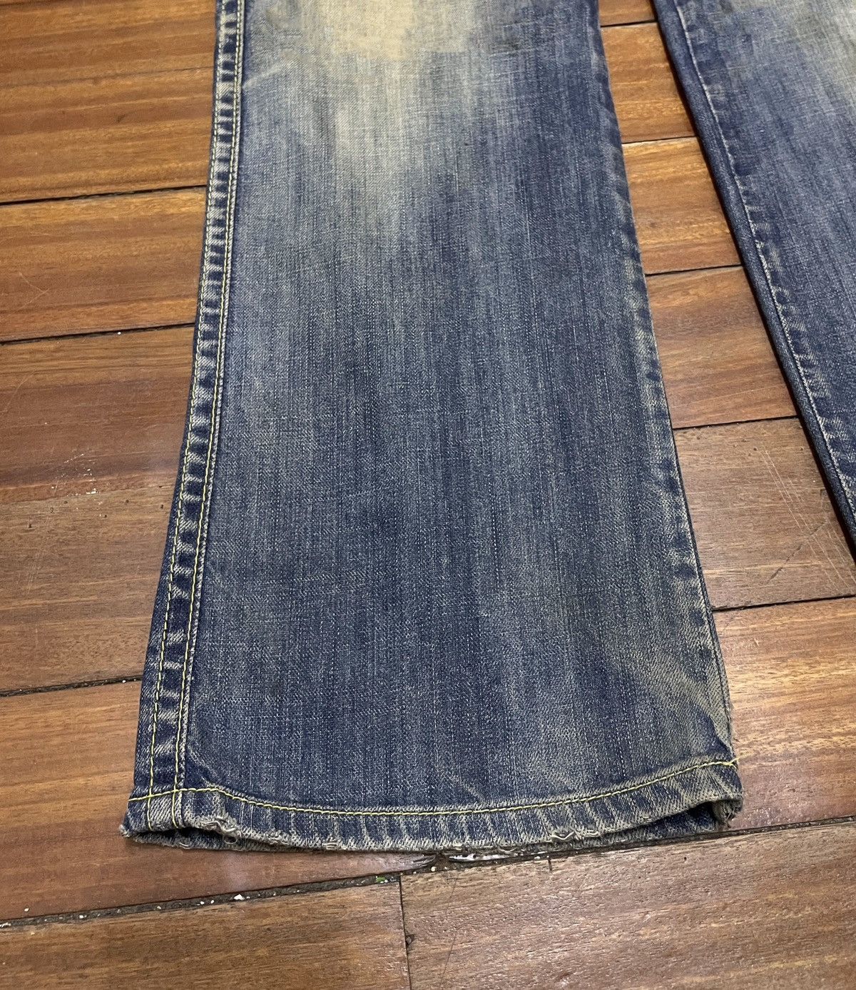 Le Grande Bleu (L.G.B.) Rare Design Vintage Dsquared2 Patchwork Flared Jeans 2000s Size US 33 - 5 Thumbnail
